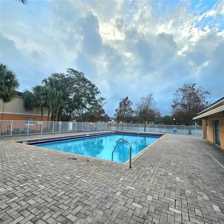 3680 N 56th Avenue 812, Hollywood, FL 33021 — photo 12 of 15