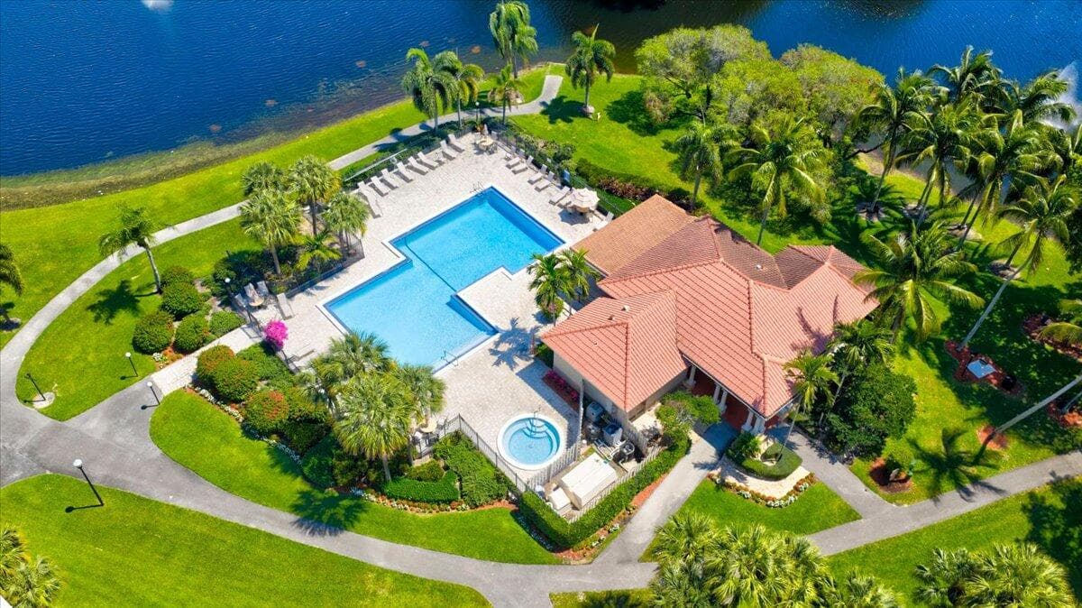 2105 Lavers Circle 212, Delray Beach, FL 33444 — photo 23 of 29
