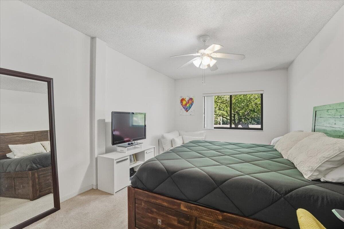 2105 Lavers Circle 212, Delray Beach, FL 33444 — photo 18 of 29
