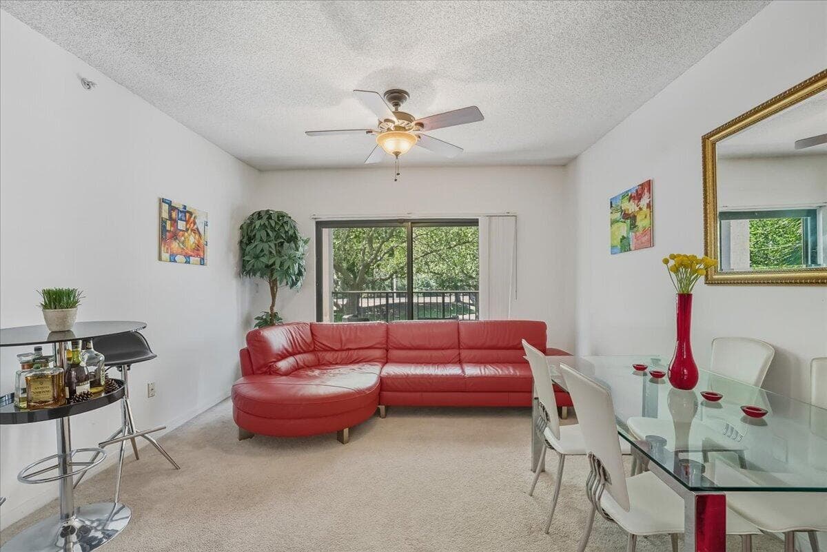 2105 Lavers Circle 212, Delray Beach, FL 33444 — photo 7 of 29