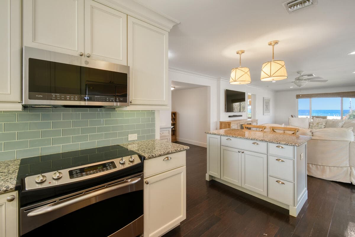 325 S Beach Road 301, Tequesta, FL 33469 — photo 15 of 63