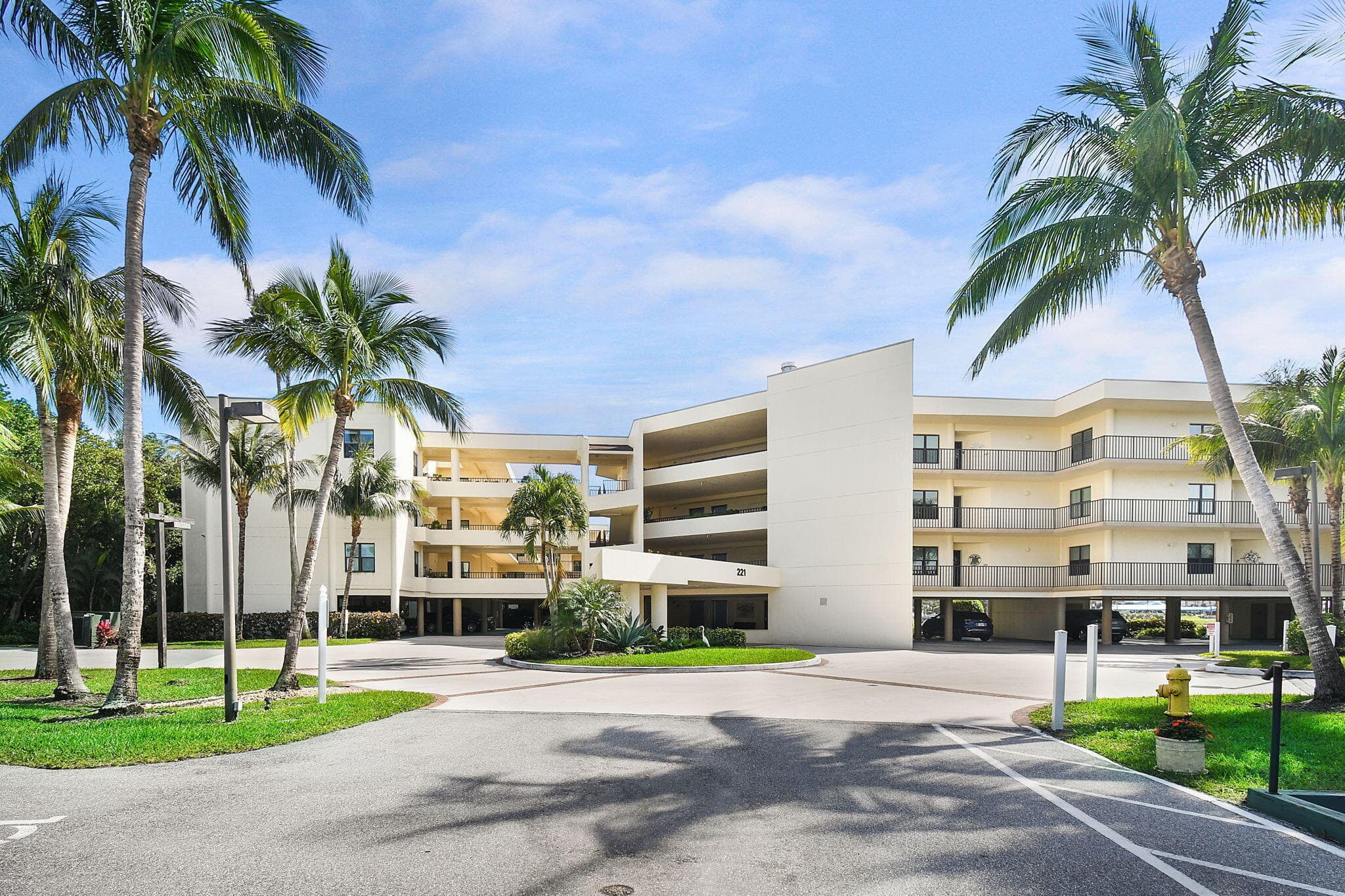 221 NE Plantation Road 316, Hutchinson Island, FL 34996 — photo 1 of 31