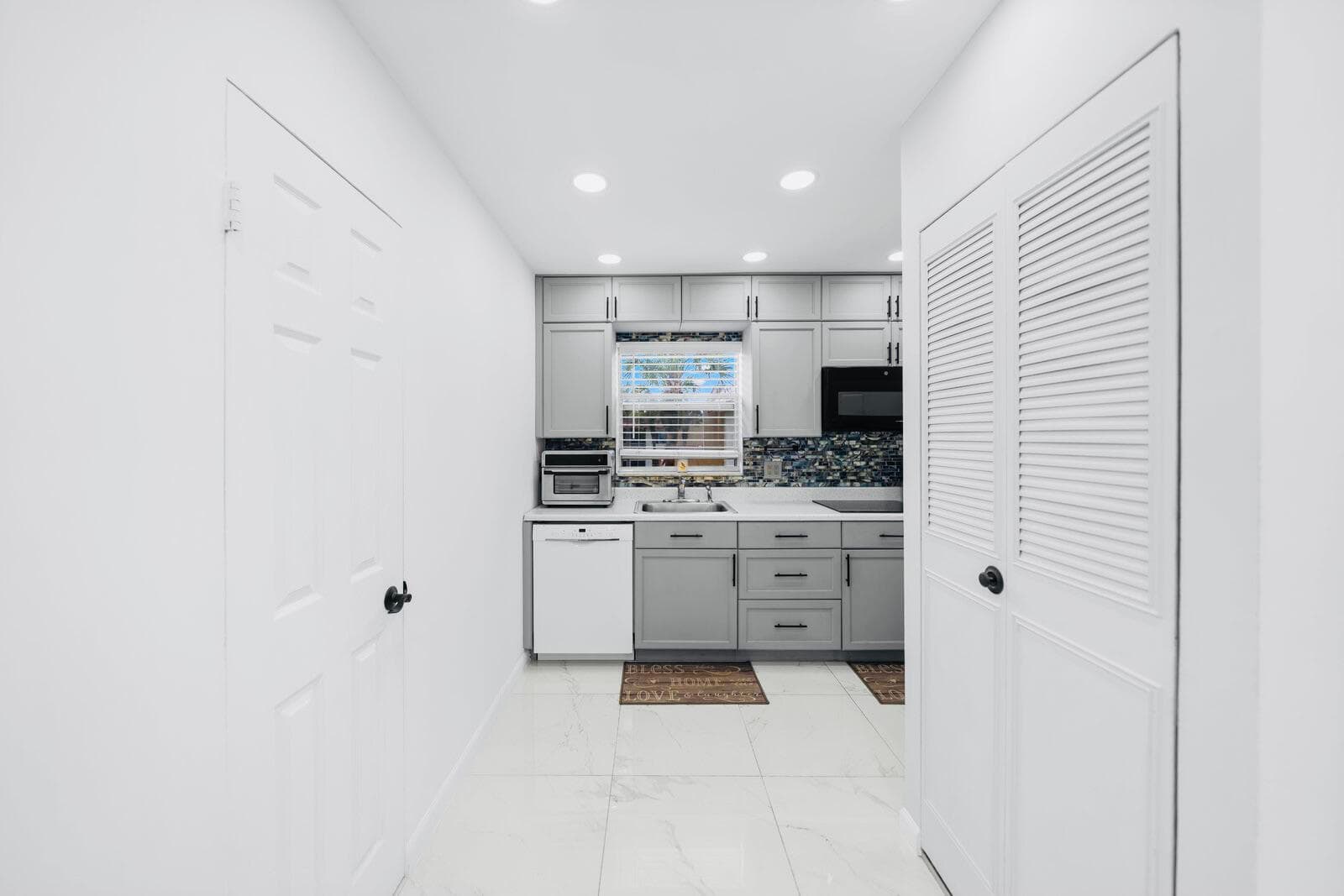 129 Lake Carol Drive 129, West Palm Beach, FL 33411 — photo 18 of 28
