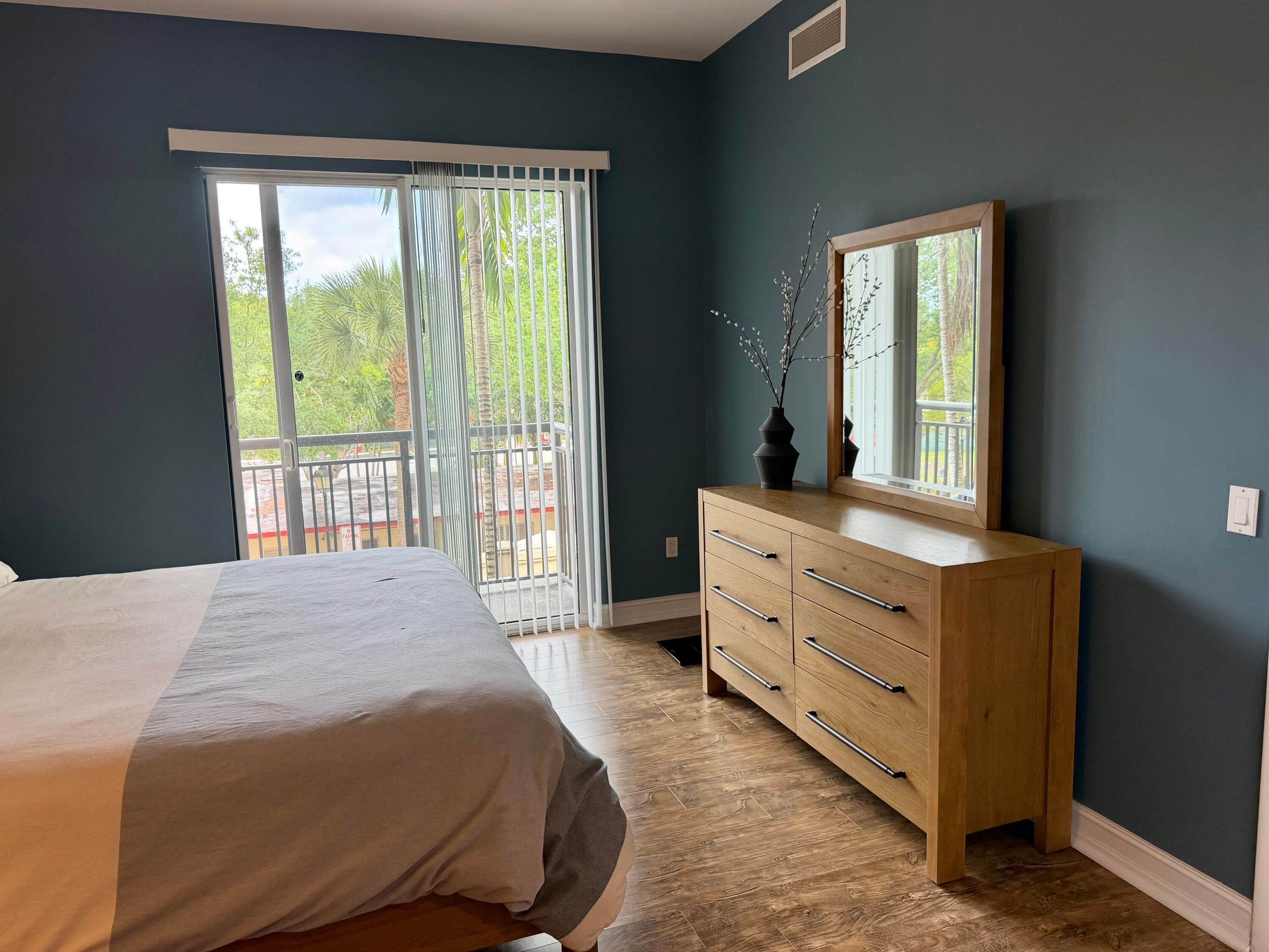 2609 NE 14th Avenue 106, Wilton Manors, FL 33334 — photo 11 of 50