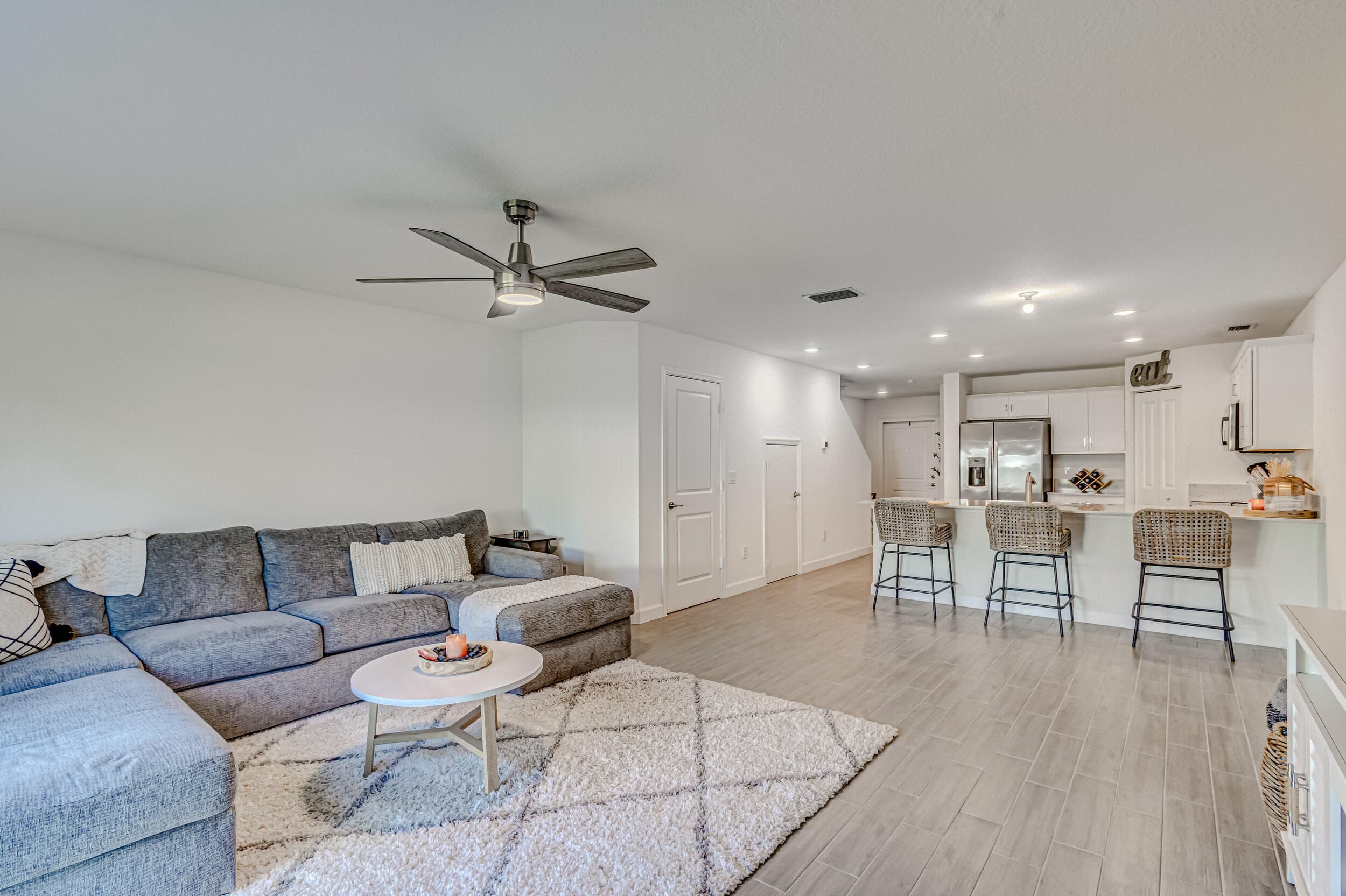 5007 Woods Edge Circle, Riviera Beach, FL 33410 — photo 7 of 27