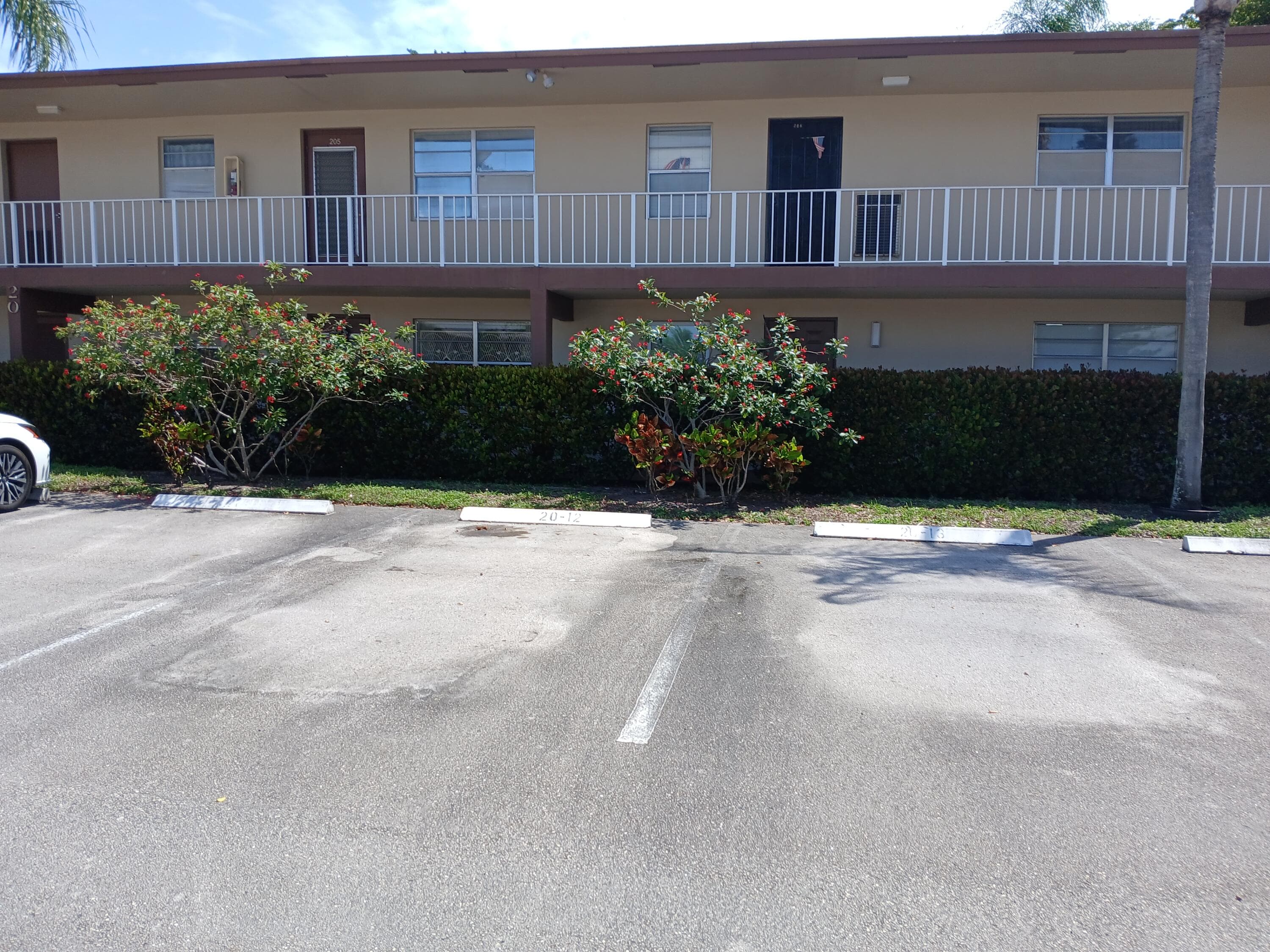 7400 NW 5th Place 105, Margate, FL 33063 — photo 29 of 32