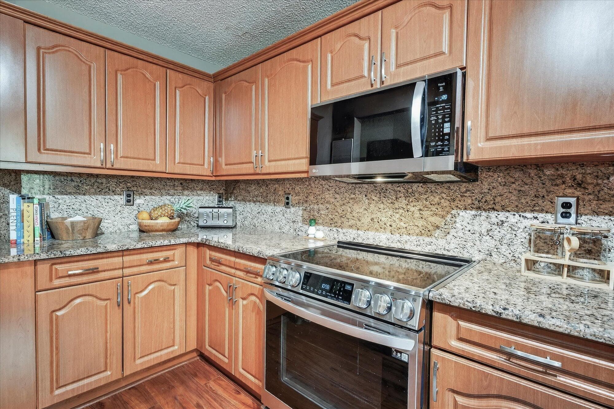 301 SW 158th Terrace 204, Pembroke Pines, FL 33027 — photo 16 of 52