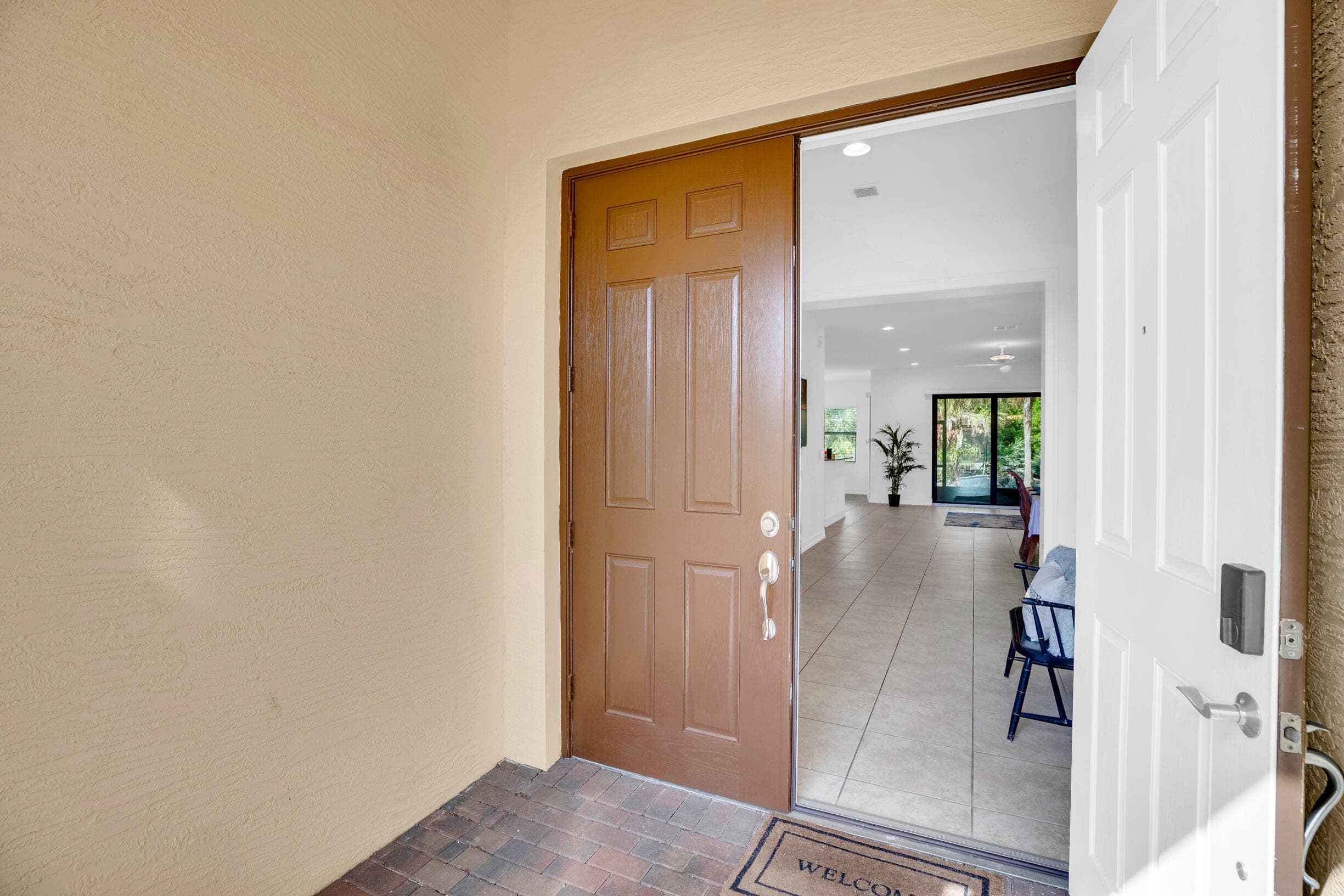 5585 40th Avenue, Vero Beach, FL 32967 — photo 4 of 85