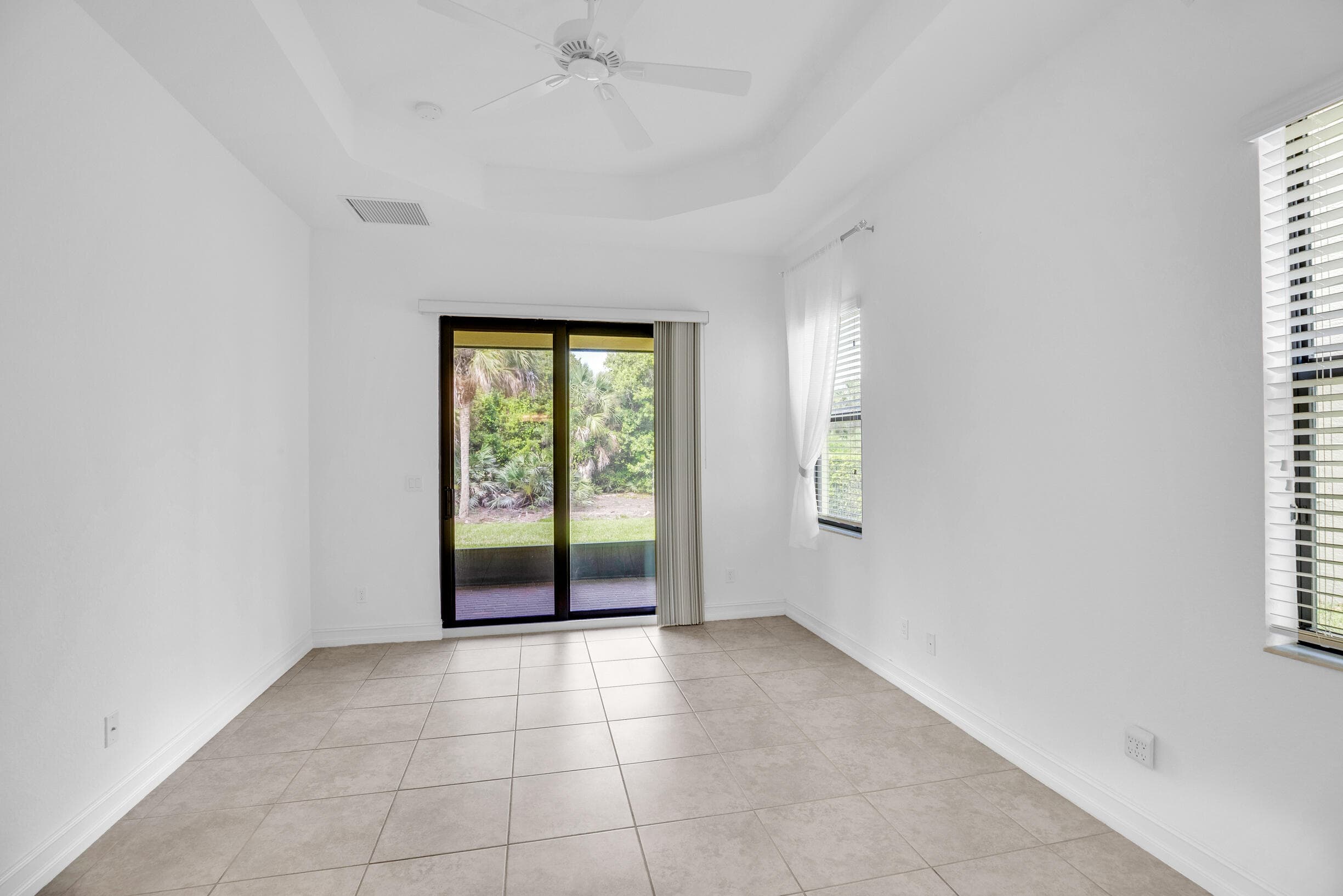 5585 40th Avenue, Vero Beach, FL 32967 — photo 25 of 85
