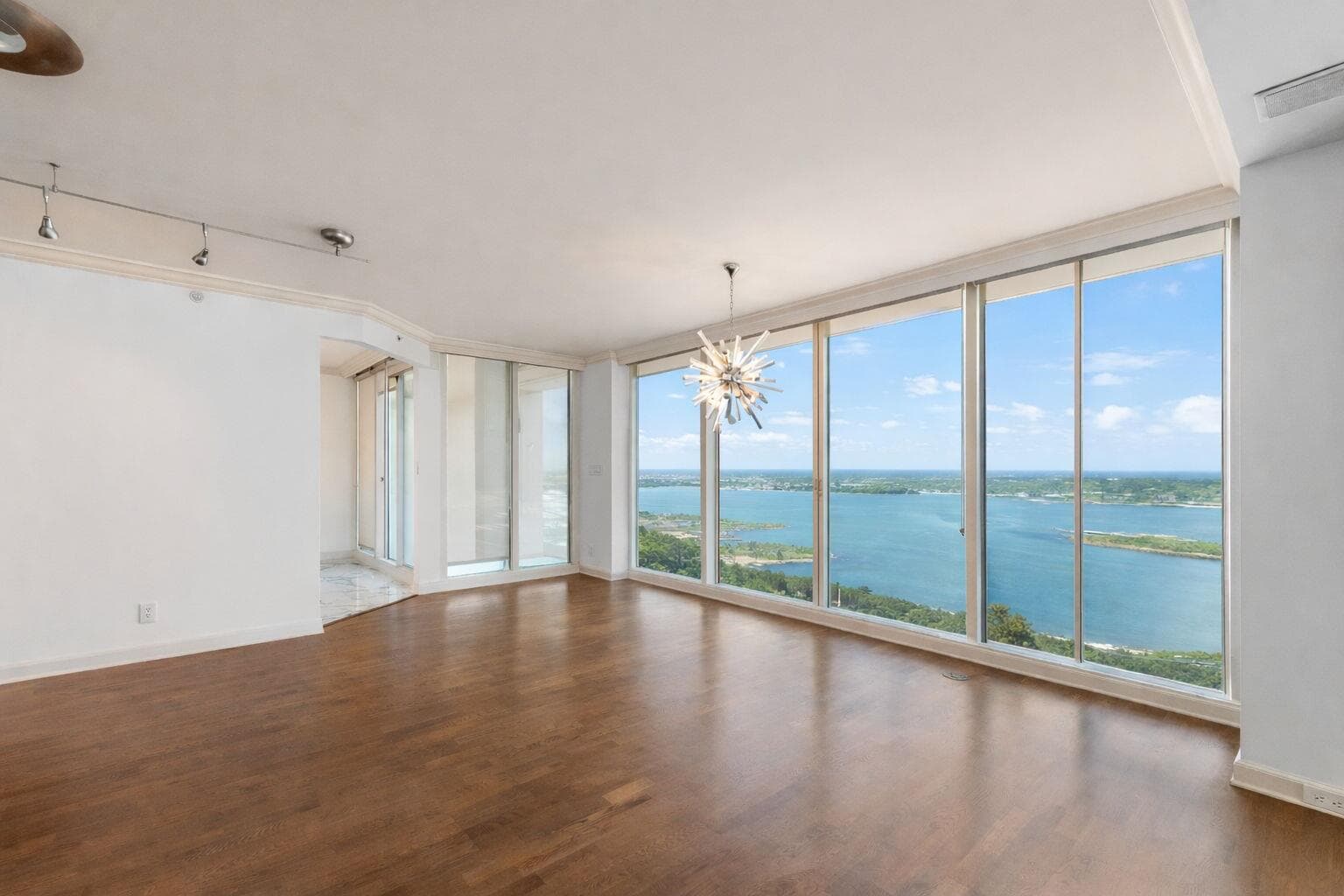 529 S Flagler Drive 12 Gh, West Palm Beach, FL 33401 — photo 2 of 49