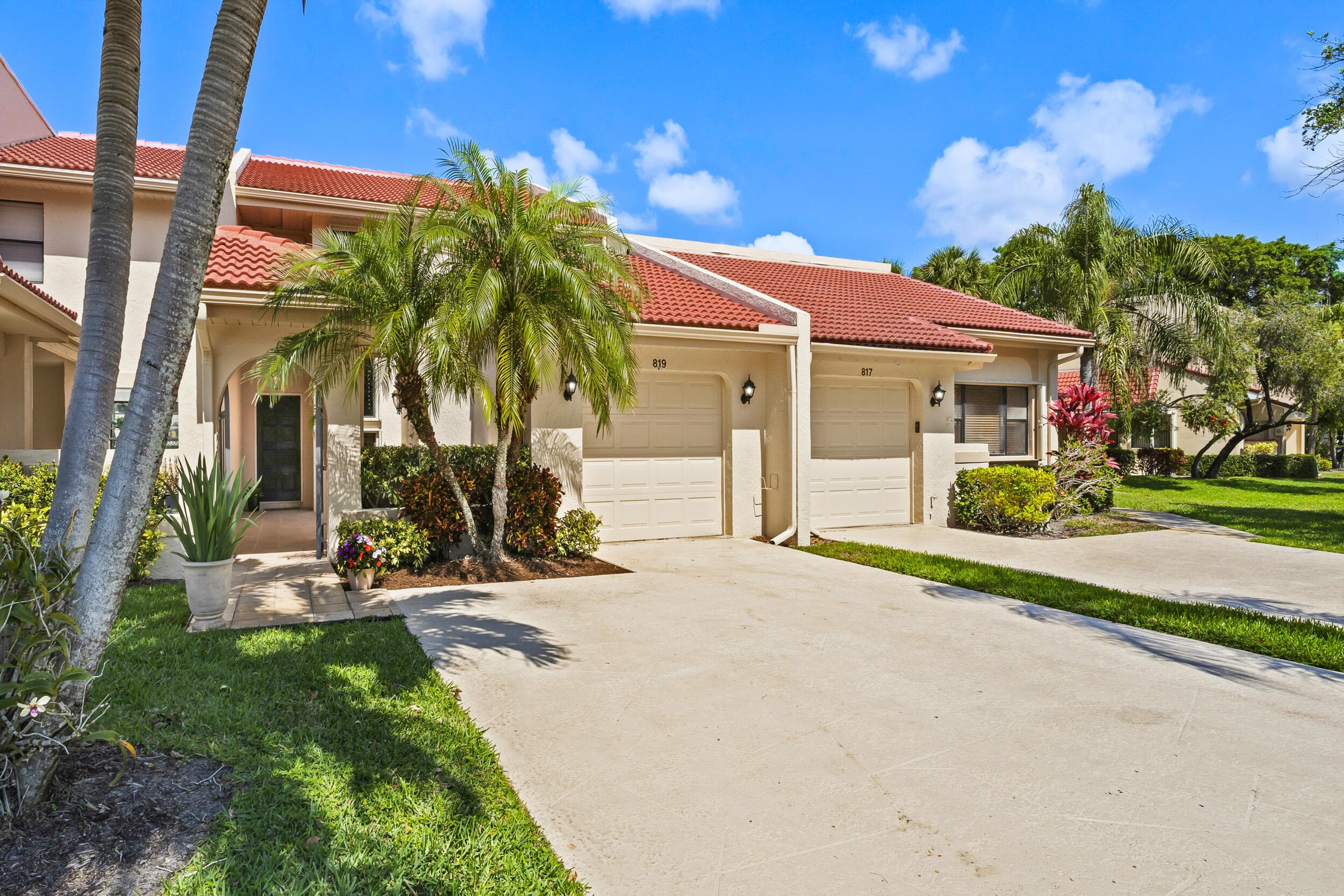 819 Windermere Way, Palm Beach Gardens, FL 33418 — photo 1 of 46