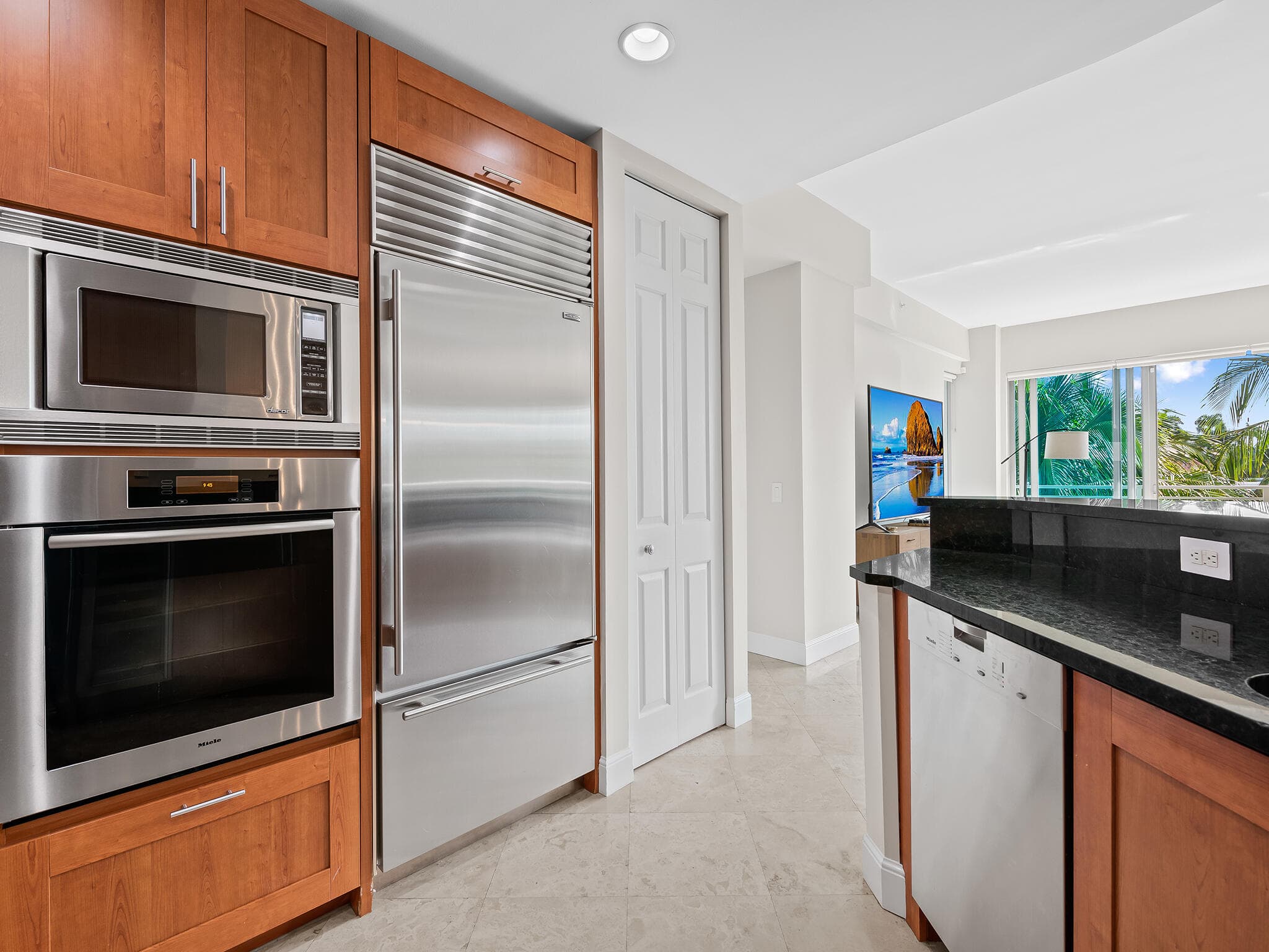 444 Hendricks Isle 301, Fort Lauderdale, FL 33301 — photo 18 of 42
