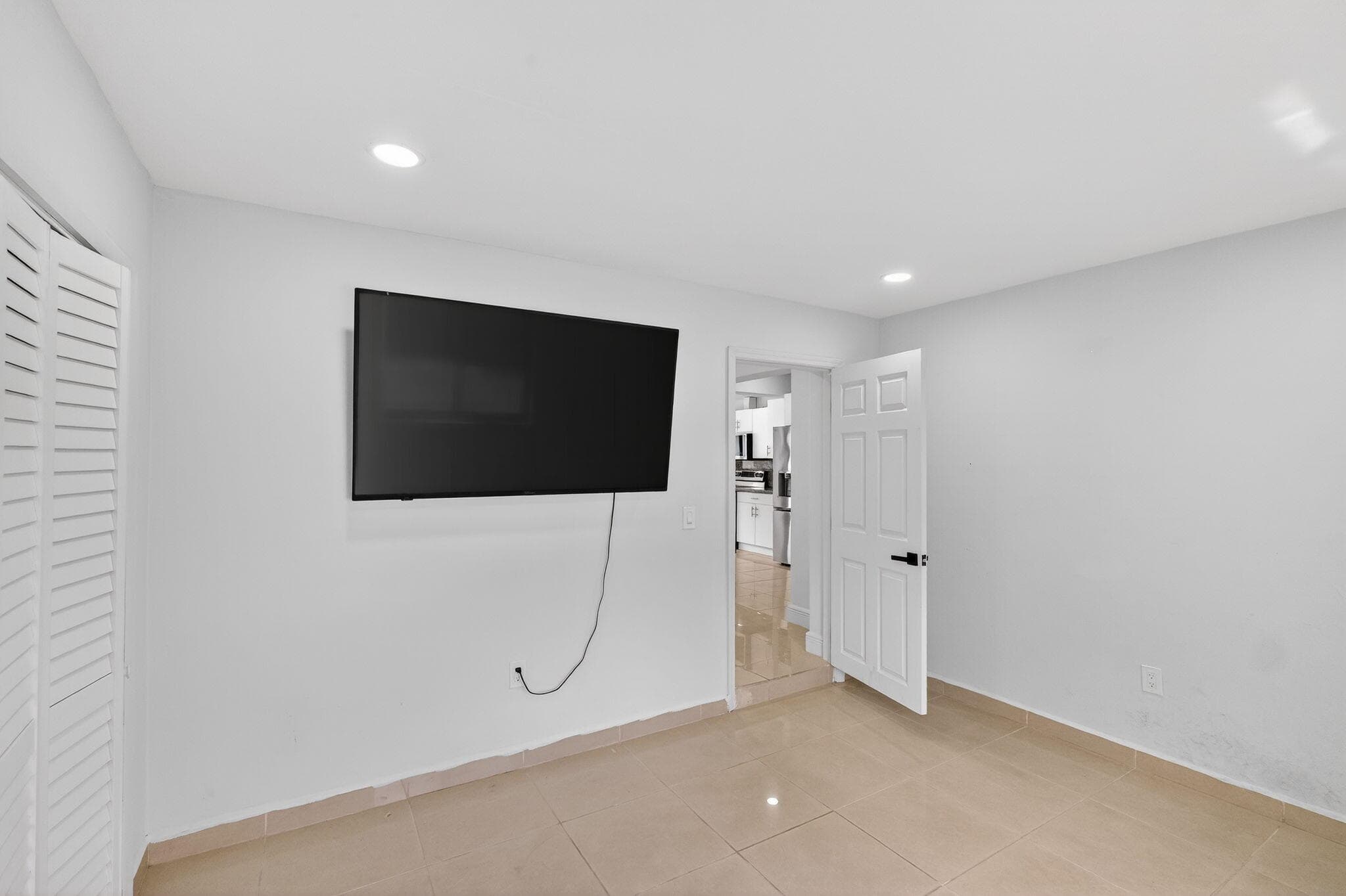 2244 SW 10th Street, Miami, FL 33135 — photo 30 of 40
