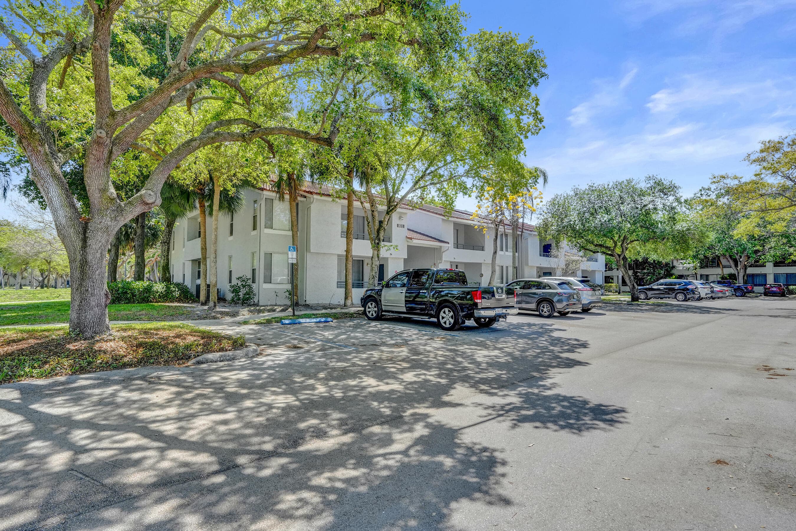 801 Lyons Road 19103, Coconut Creek, FL 33063 — photo 26 of 38