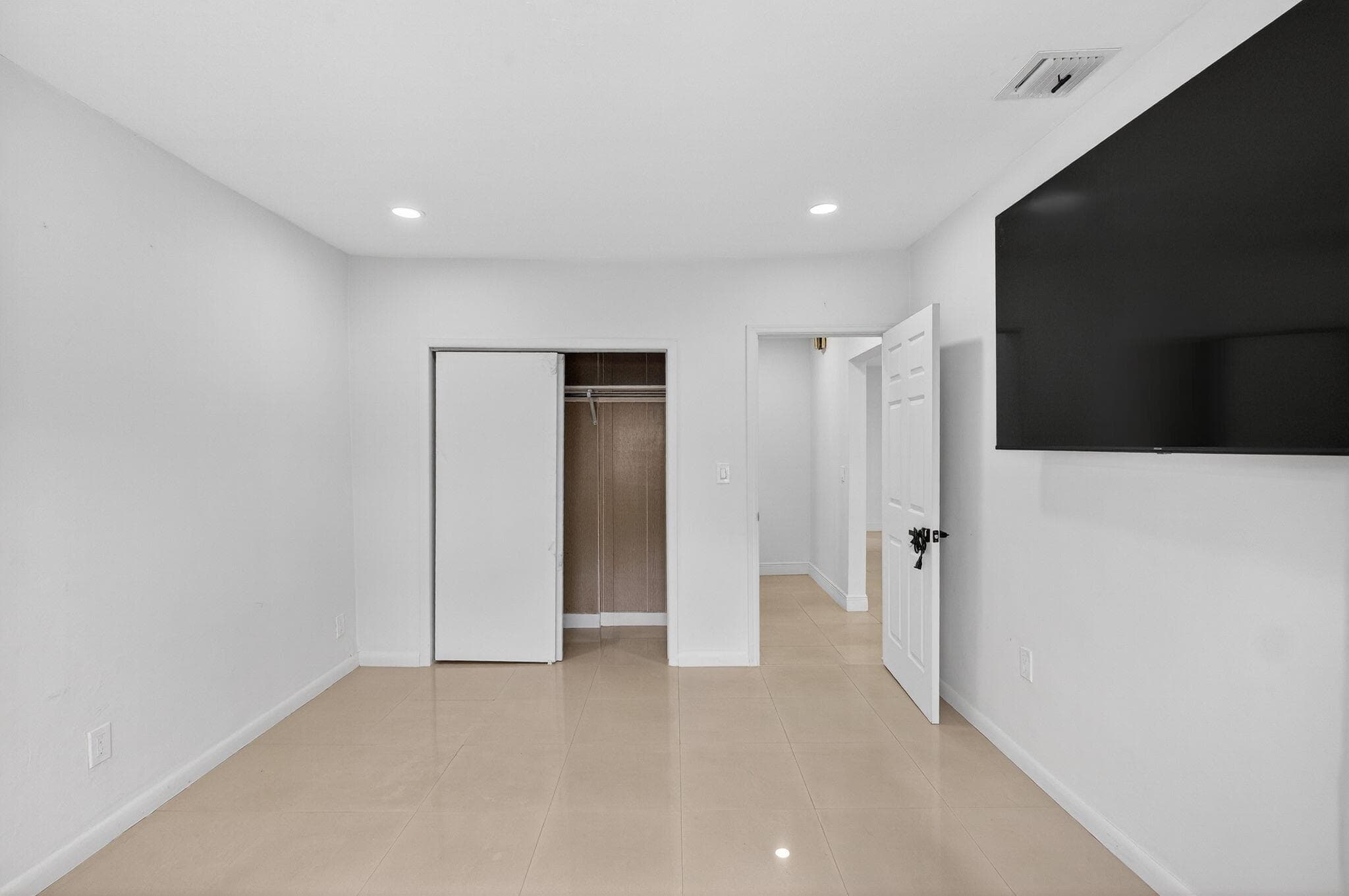 2244 SW 10th Street, Miami, FL 33135 — photo 31 of 40