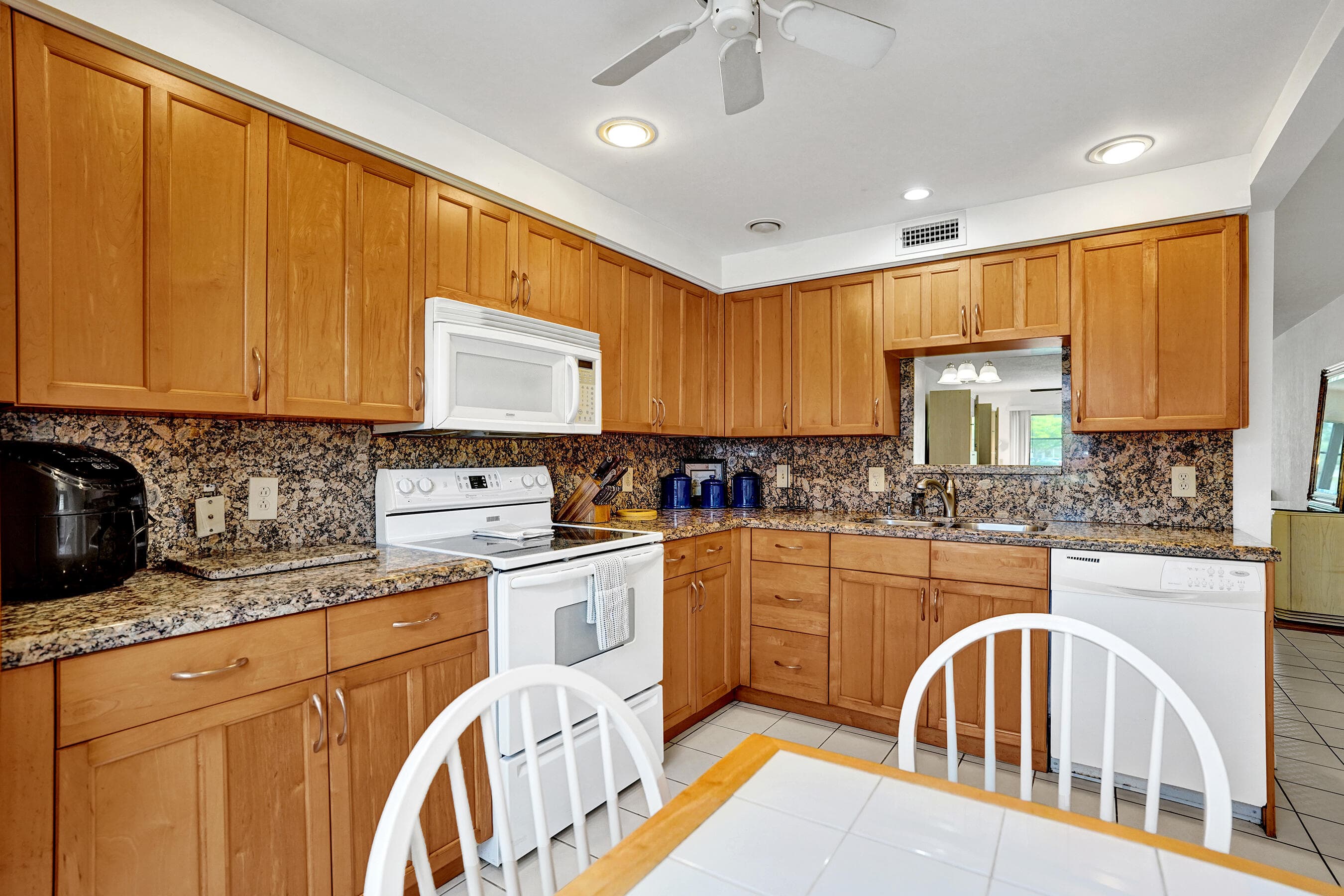 1020 Lincoln, Boca Raton, FL 33434 — photo 7 of 34