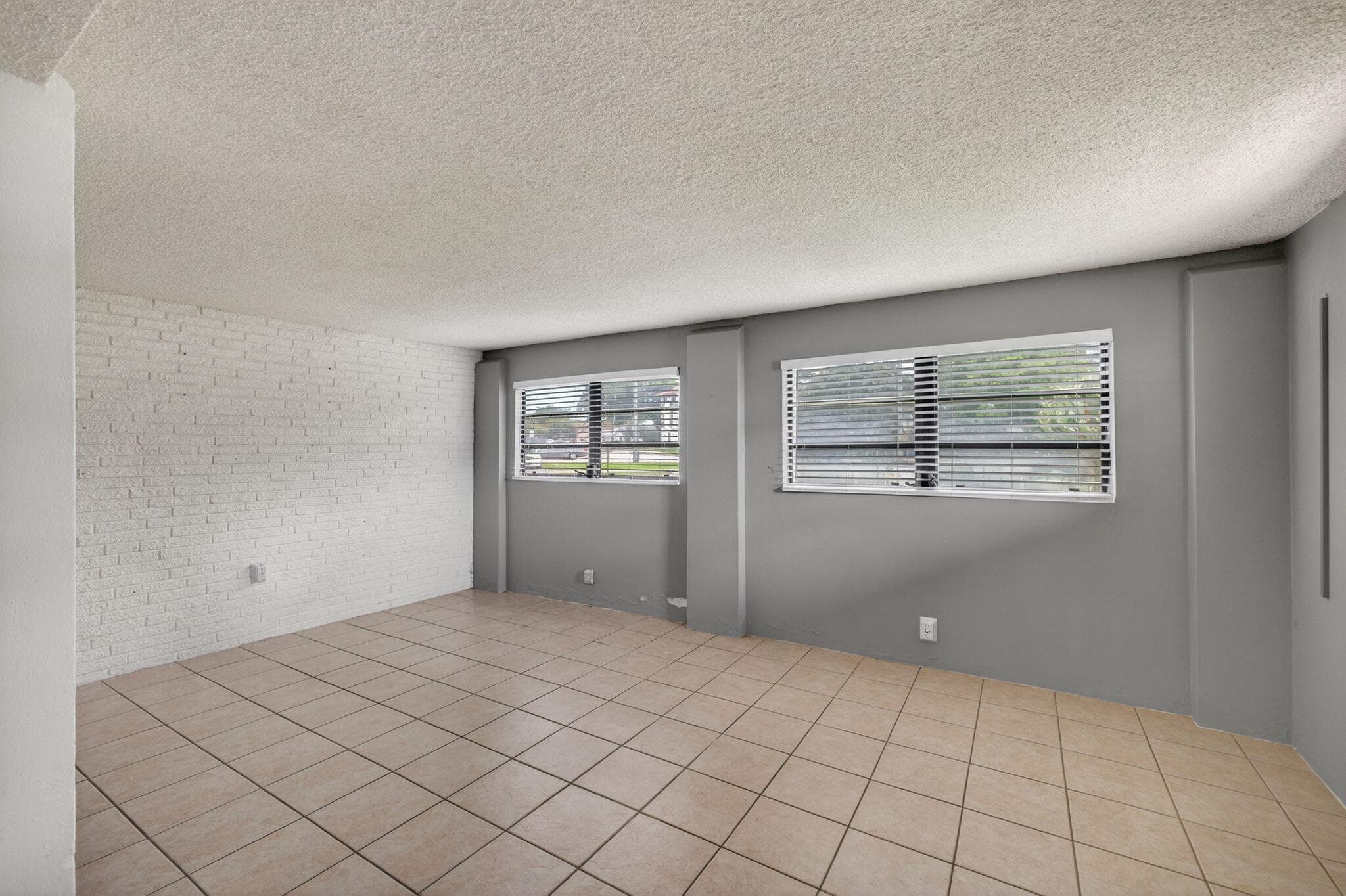 4117 NW 5th Avenue, Oakland Park, FL 33309 — photo 14 of 48