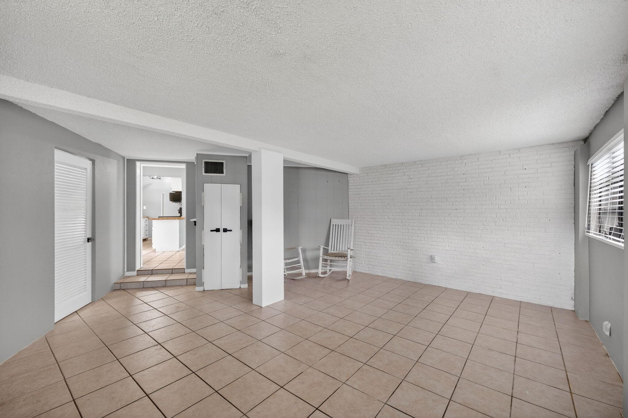4117 NW 5th Avenue, Oakland Park, FL 33309 — photo 15 of 48