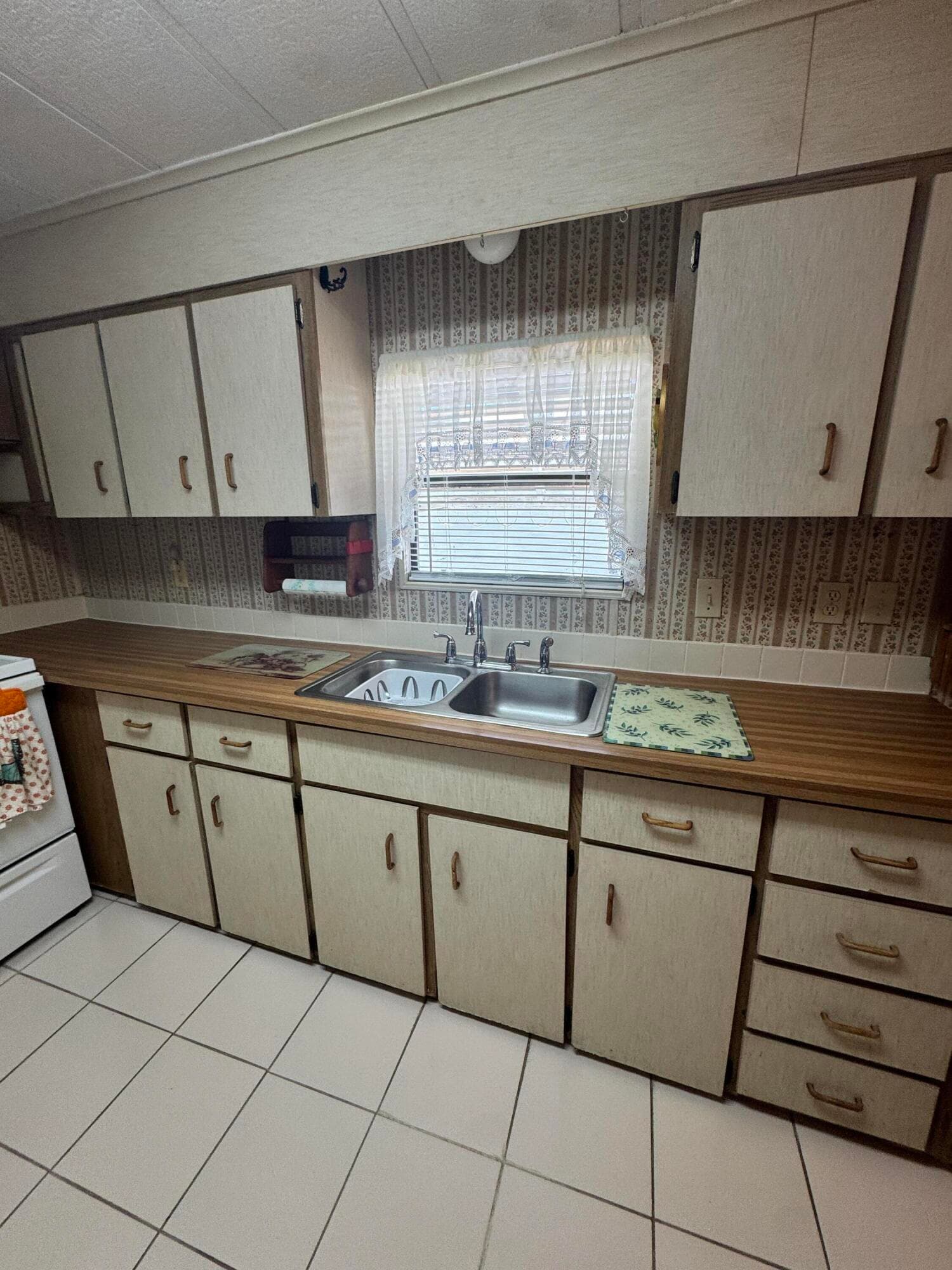 37 San Roberto, Fort Pierce, FL 34951 — photo 16 of 38