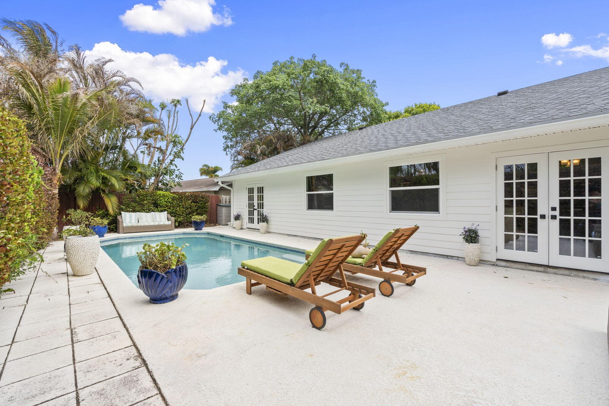 1904 NE Avenida Dracaena, Jensen Beach, FL 34957 — photo 25 of 32