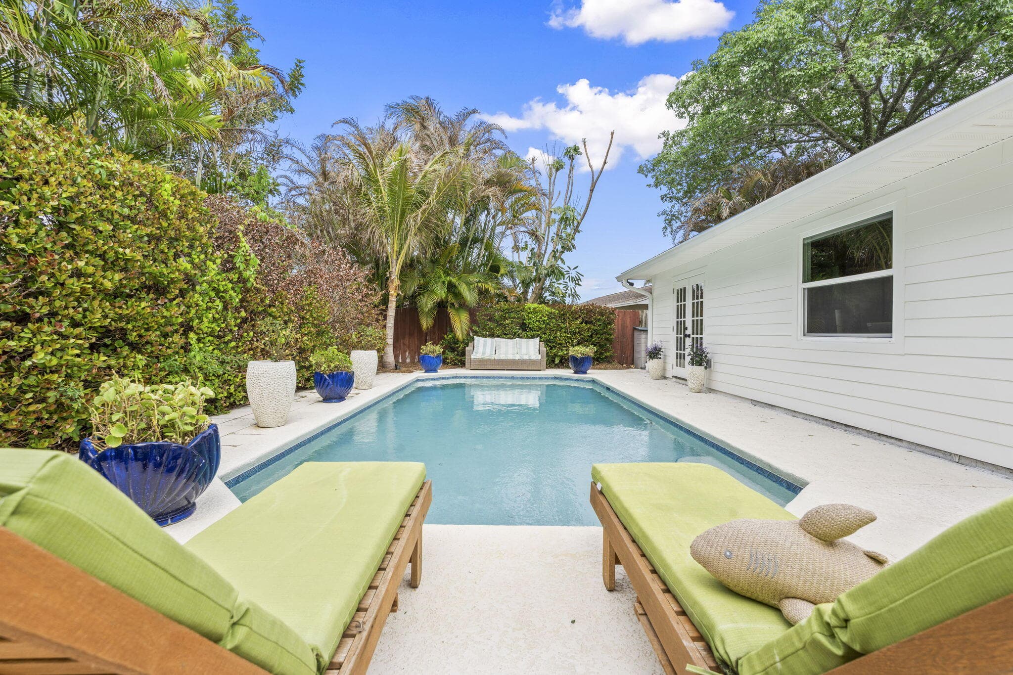1904 NE Avenida Dracaena, Jensen Beach, FL 34957 — photo 2 of 32