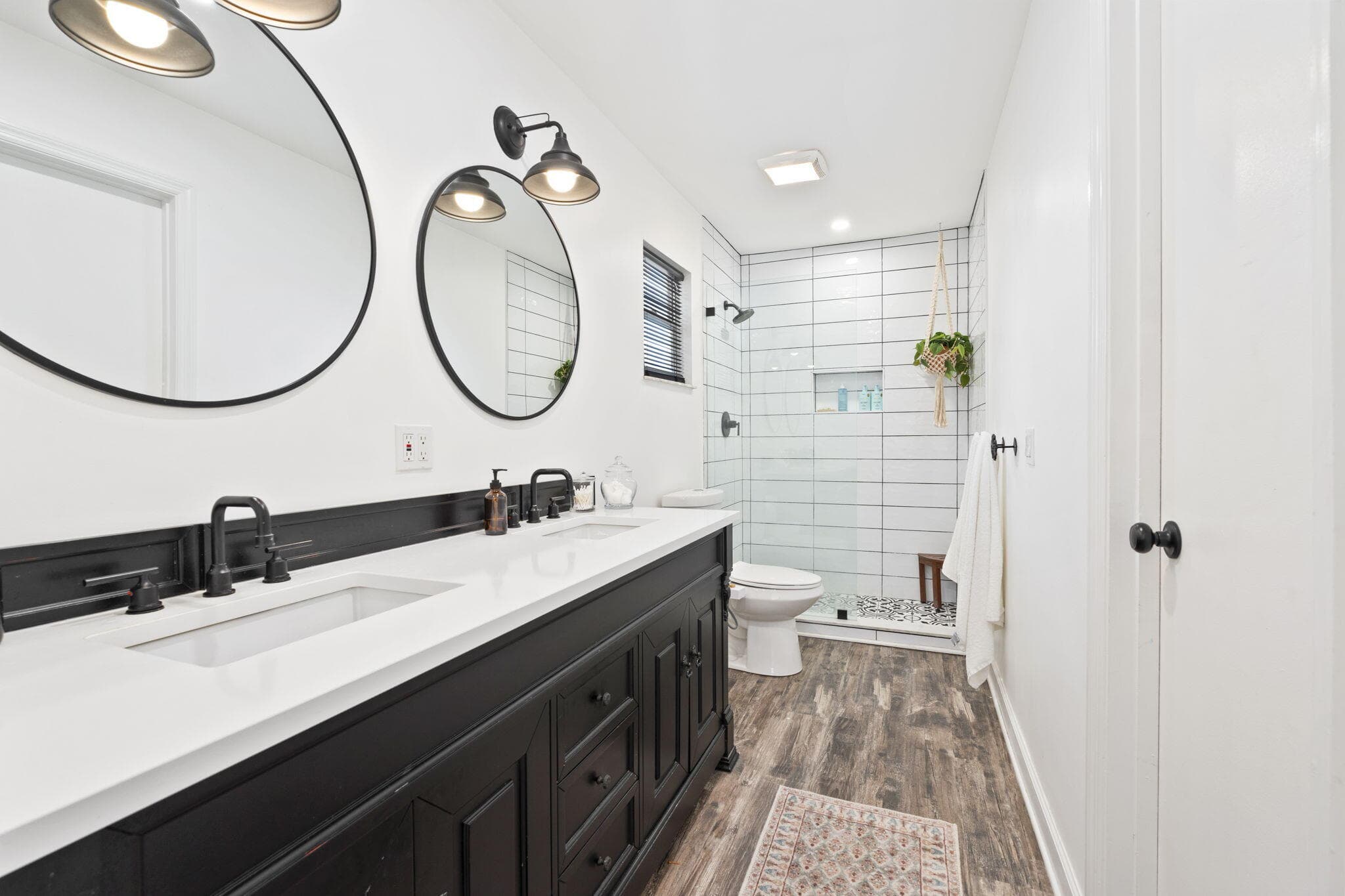 1904 NE Avenida Dracaena, Jensen Beach, FL 34957 — photo 14 of 32
