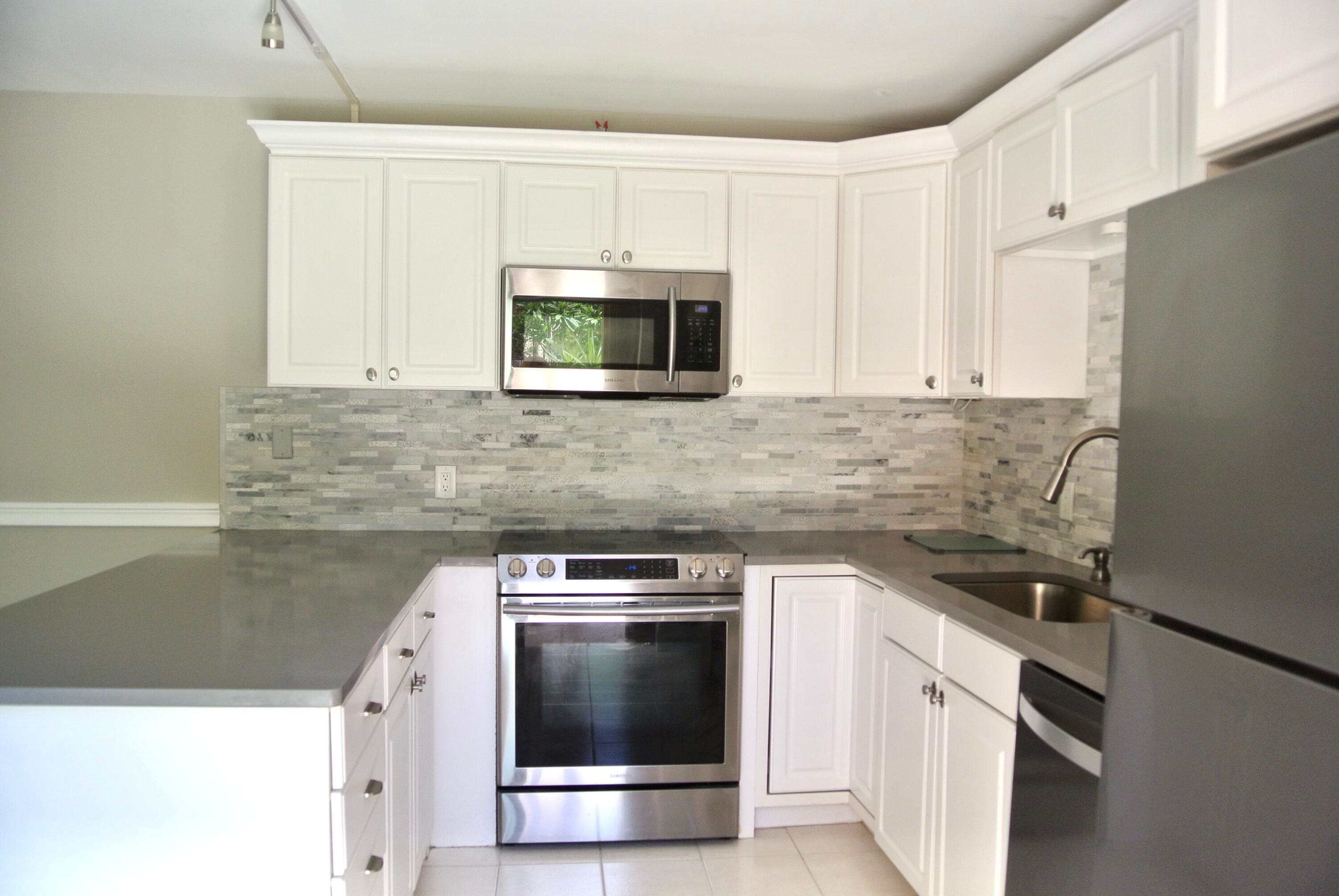 121 Ocean Cove Drive 121, Jupiter, FL 33477 — photo 5 of 44