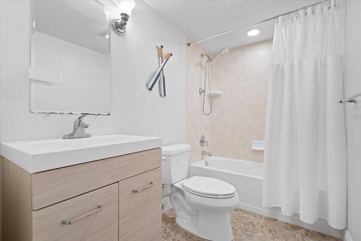 1811 SW Palm City Road A202, Stuart, FL 34994 — photo 24 of 27
