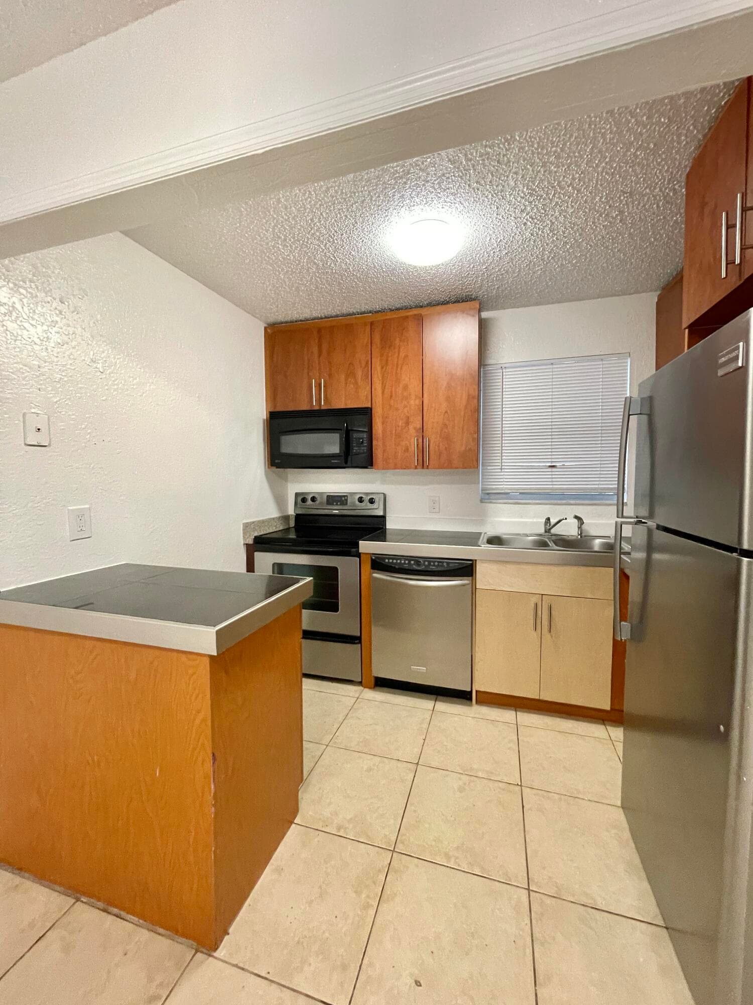 400 NW 65th Avenue 114, Margate, FL 33063 — photo 5 of 18