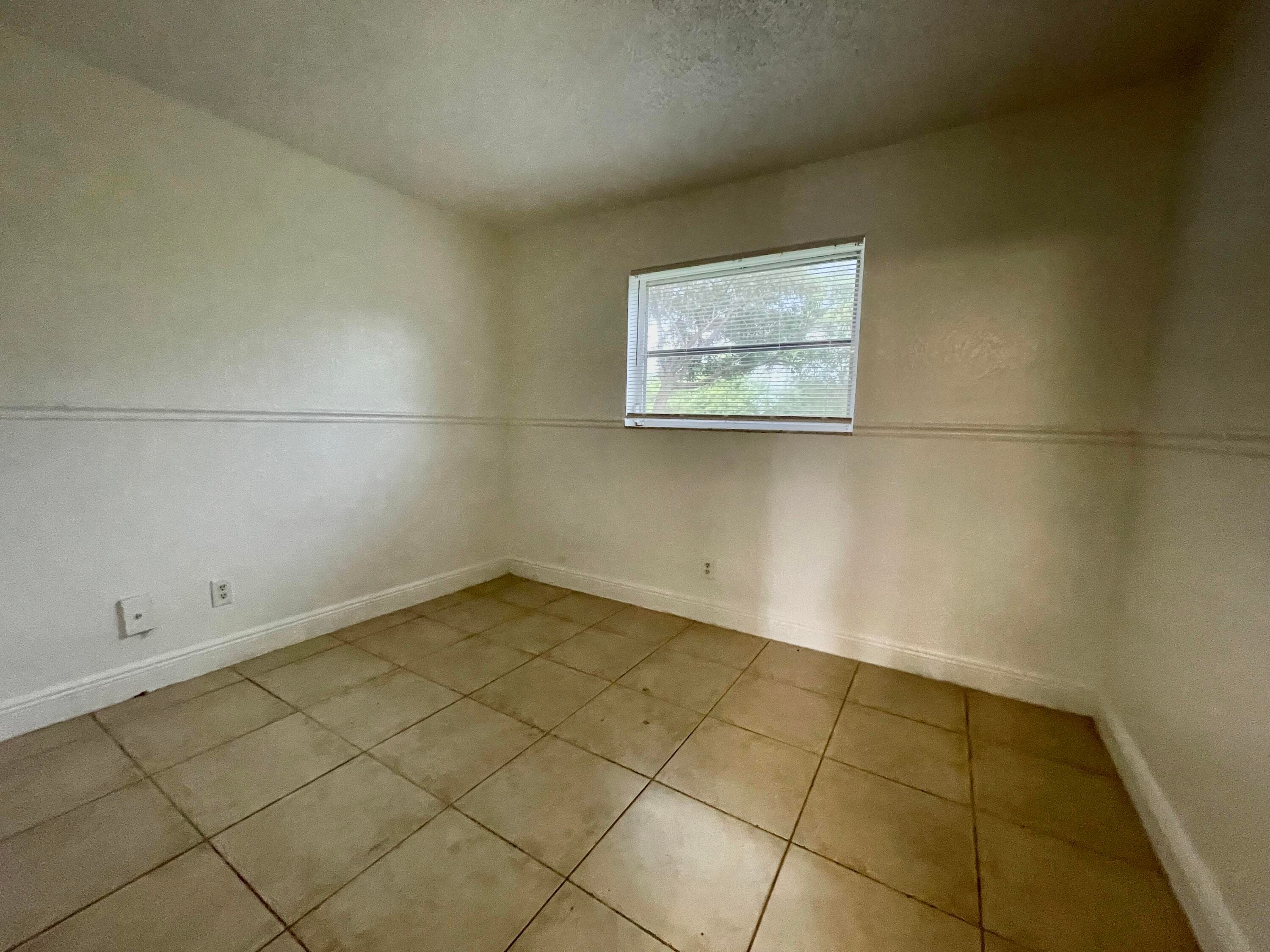 400 NW 65th Avenue 114, Margate, FL 33063 — photo 8 of 18