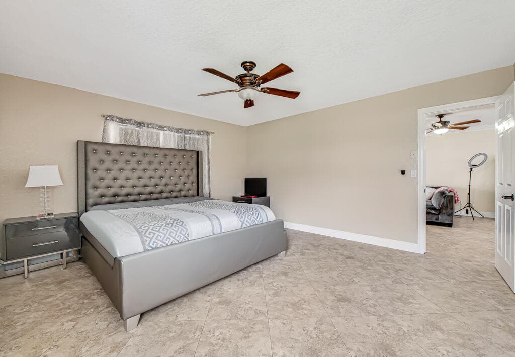 4917 Luqui Court, West Palm Beach, FL 33415 — photo 17 of 29