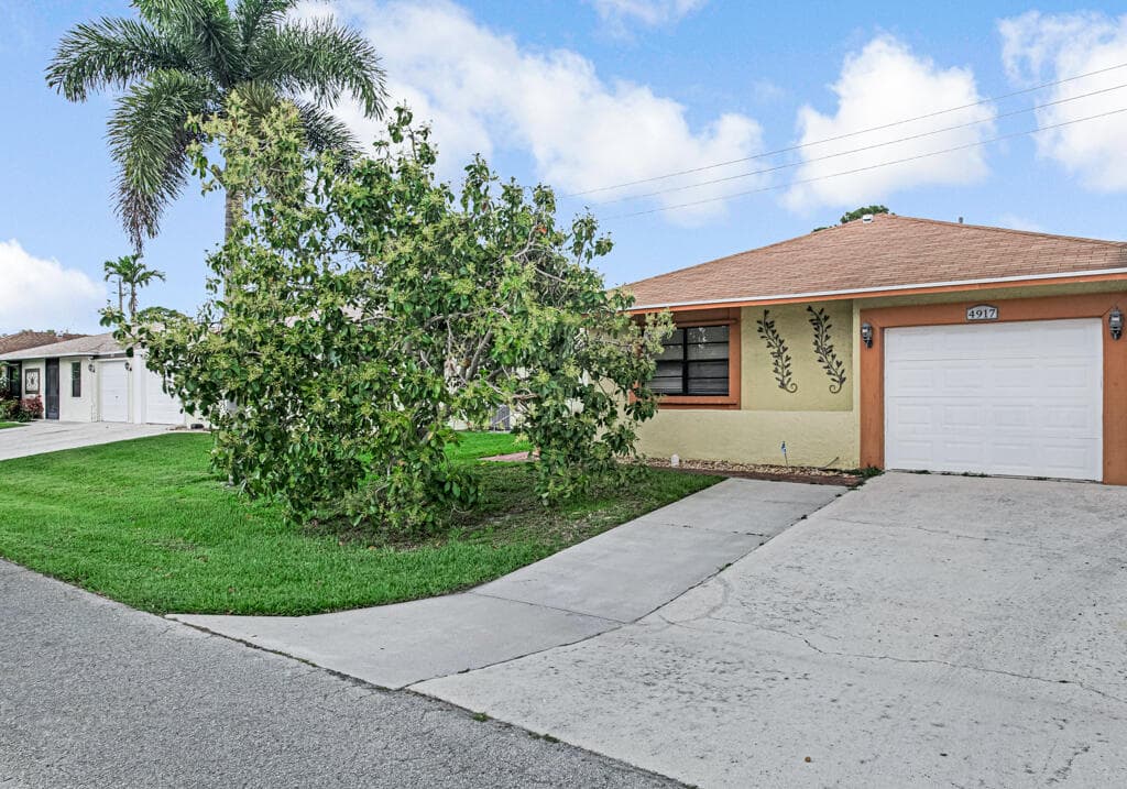 4917 Luqui Court, West Palm Beach, FL 33415 — photo 1 of 29