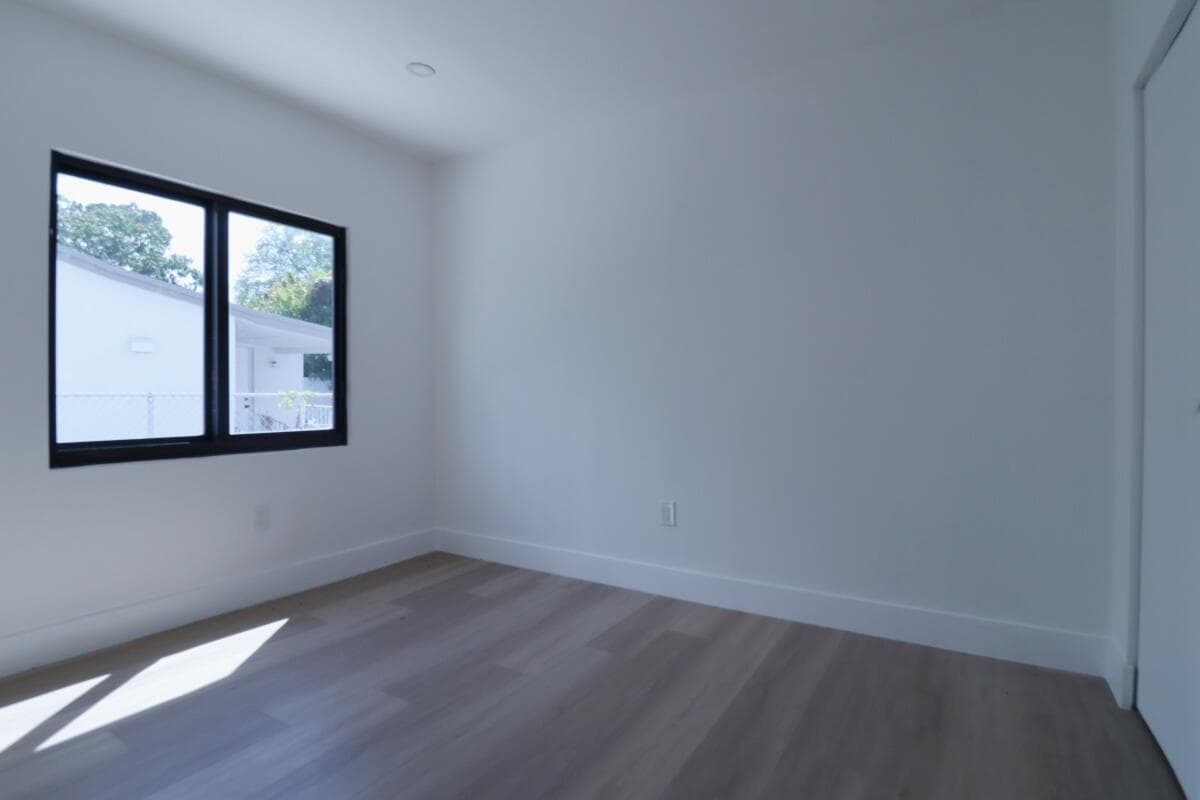 3040 NW 13th Avenue 1, Miami, FL 33142 — photo 15 of 16