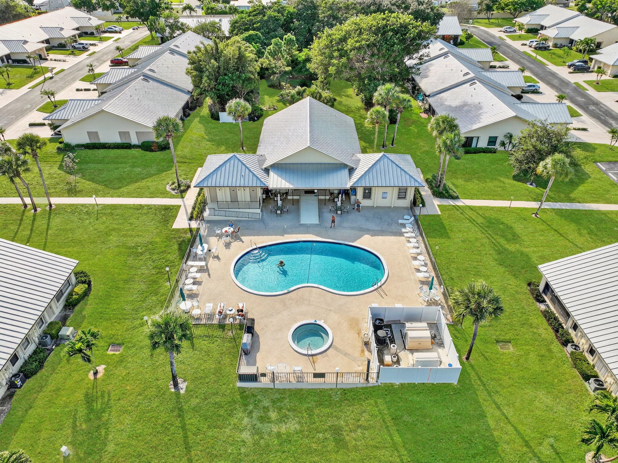7643 SE Sugar Sand Circle, Hobe Sound, FL 33455 — photo 3 of 43