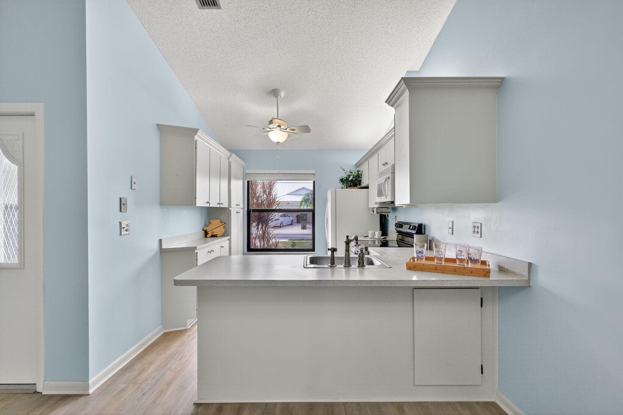 7643 SE Sugar Sand Circle, Hobe Sound, FL 33455 — photo 8 of 43