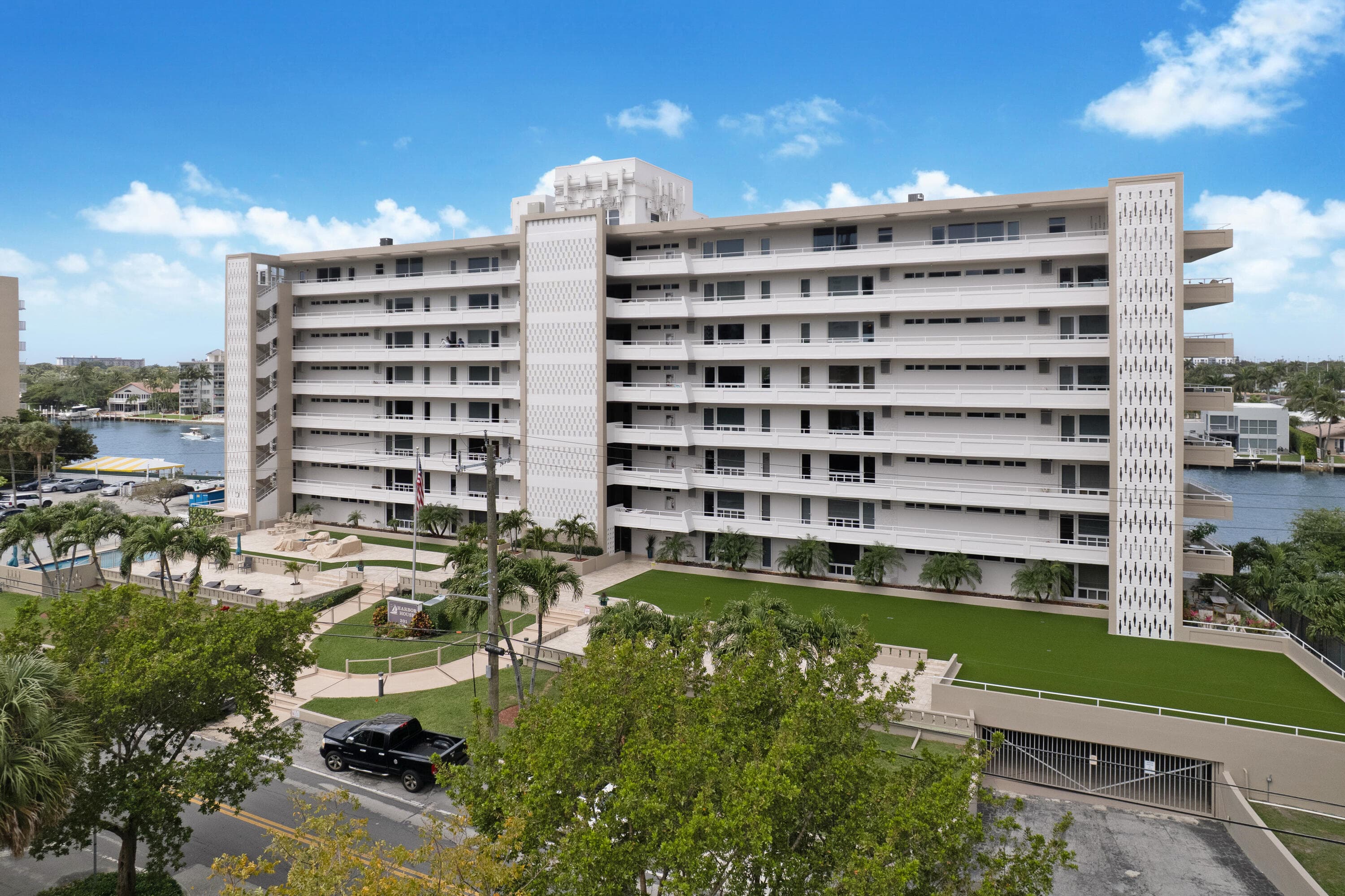 201 N Riverside Drive 402, Pompano Beach, FL 33062 — photo 4 of 31