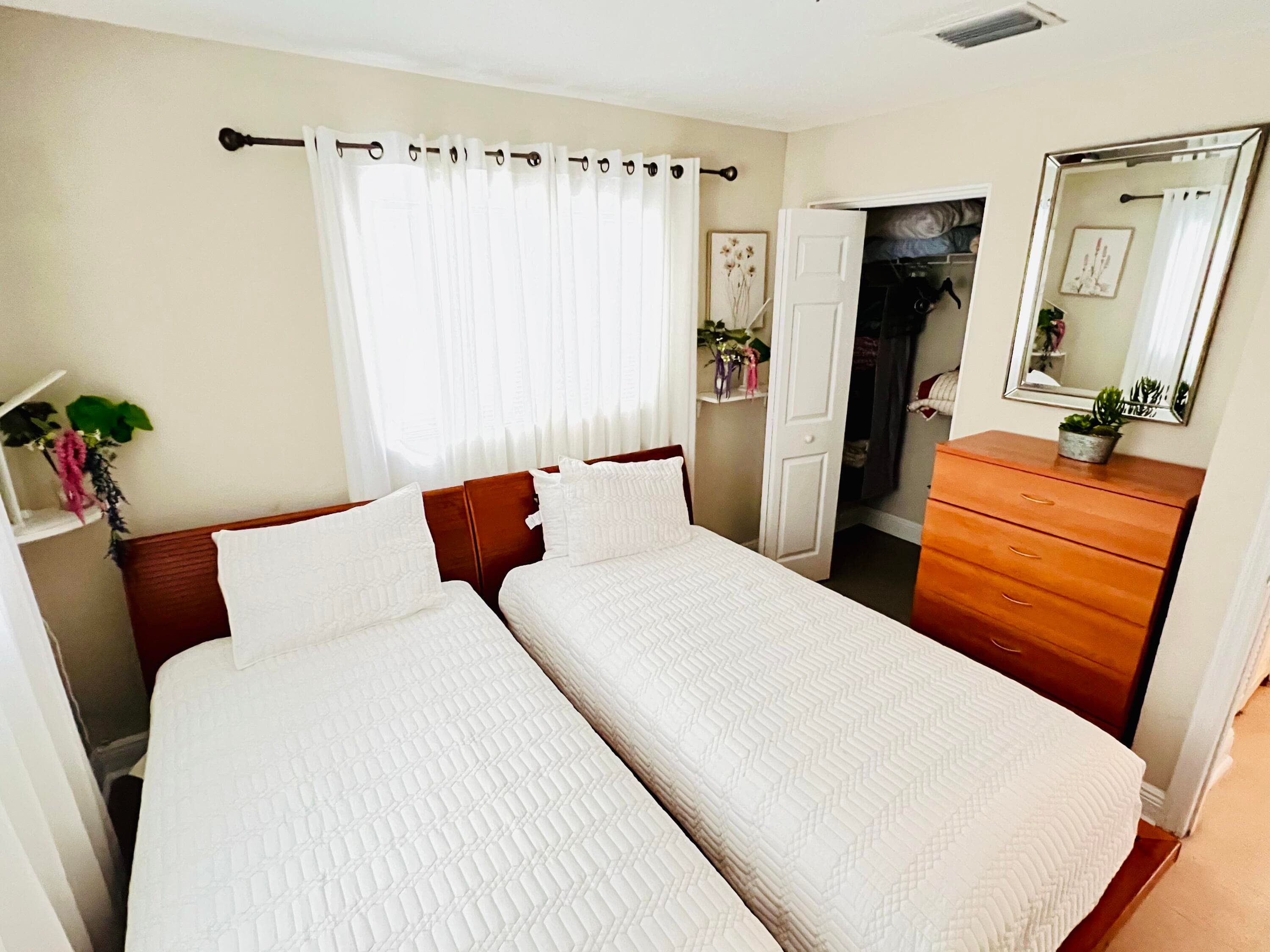 441 NW 7th Terrace 4, Fort Lauderdale, FL 33311 — photo 11 of 14