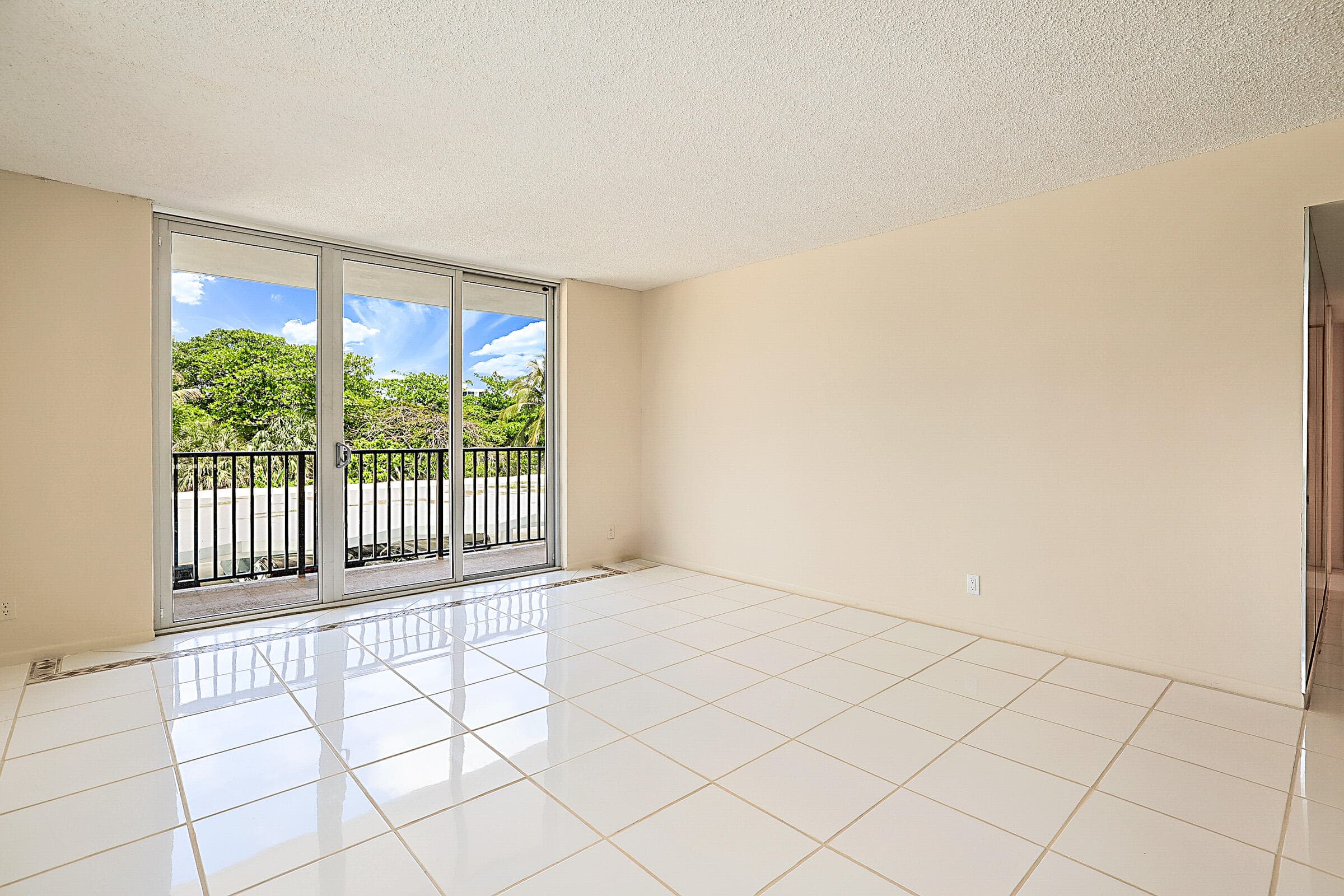 2121 N Ocean Boulevard 302e, Boca Raton, FL 33431 — photo 4 of 64