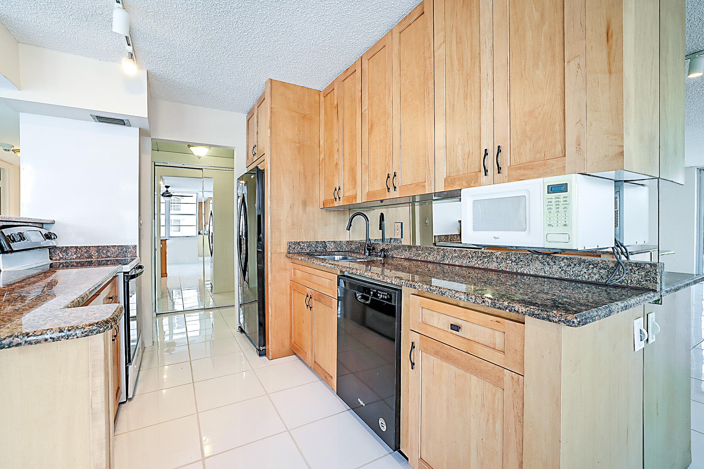 2121 N Ocean Boulevard 302e, Boca Raton, FL 33431 — photo 12 of 64