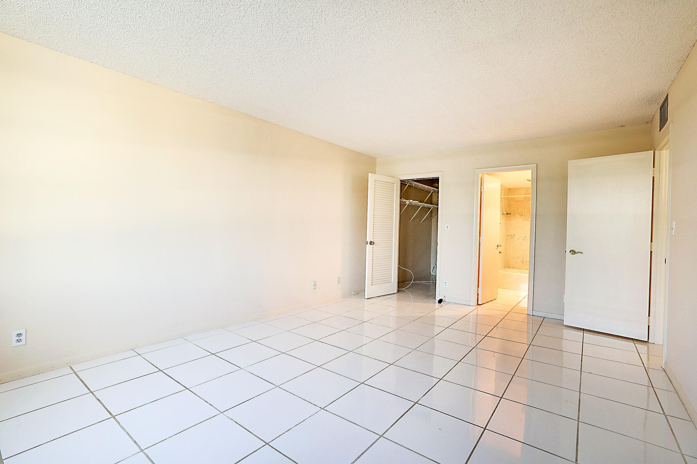 2121 N Ocean Boulevard 302e, Boca Raton, FL 33431 — photo 18 of 64