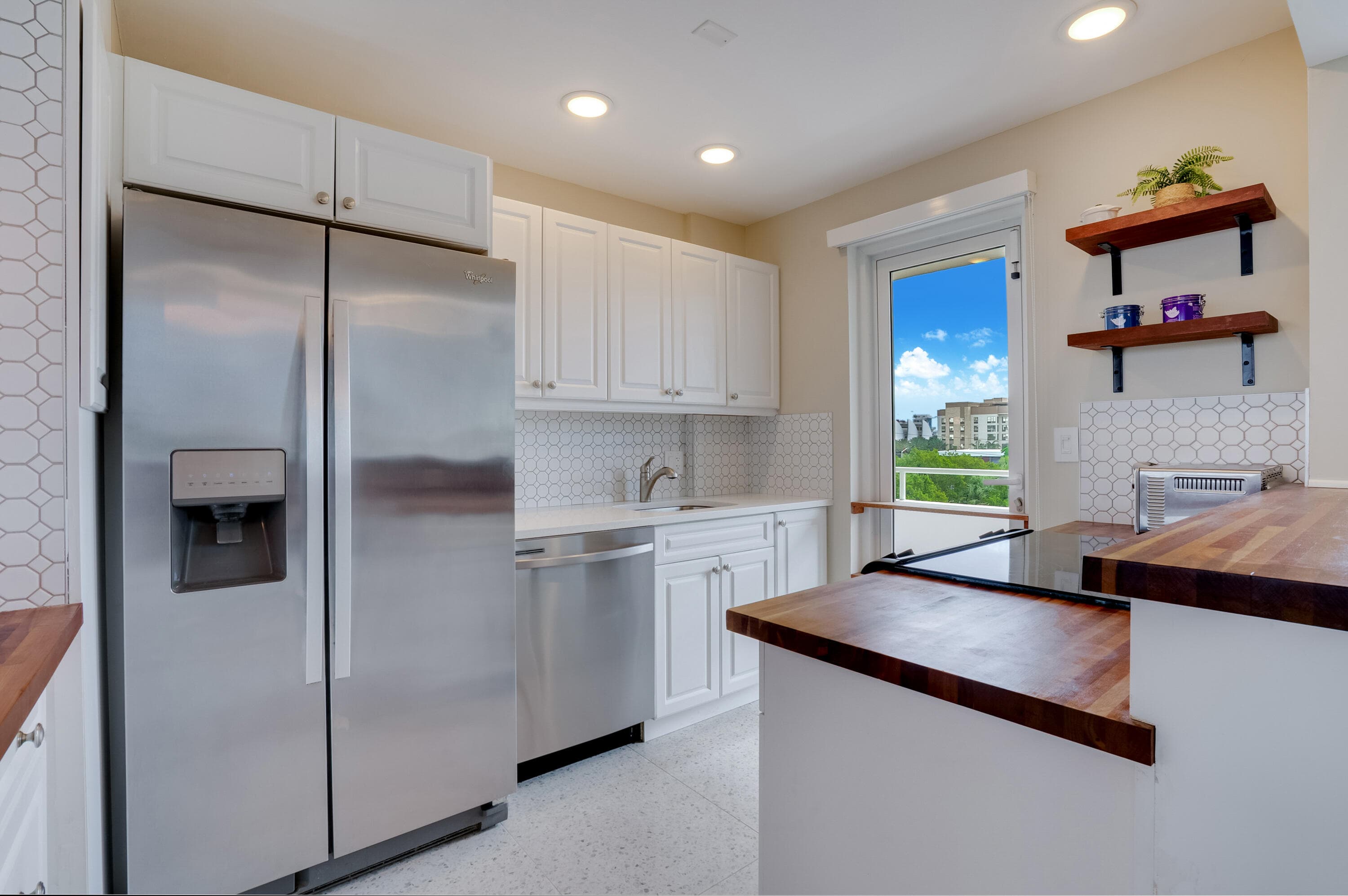 201 N Riverside Drive 402, Pompano Beach, FL 33062 — photo 25 of 31