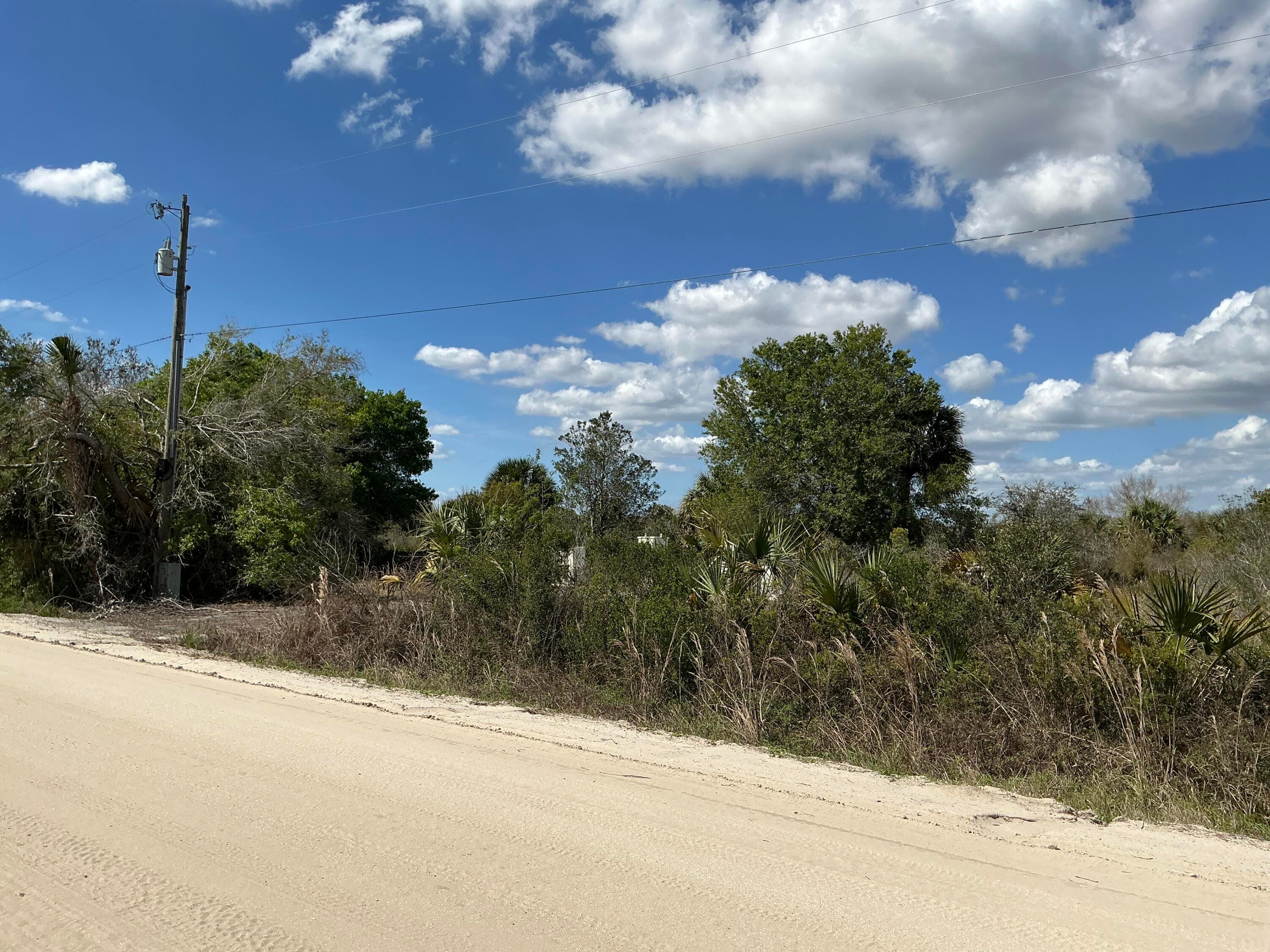 19025 NW 272nd Street, Okeechobee, FL 34972 — photo 3 of 6