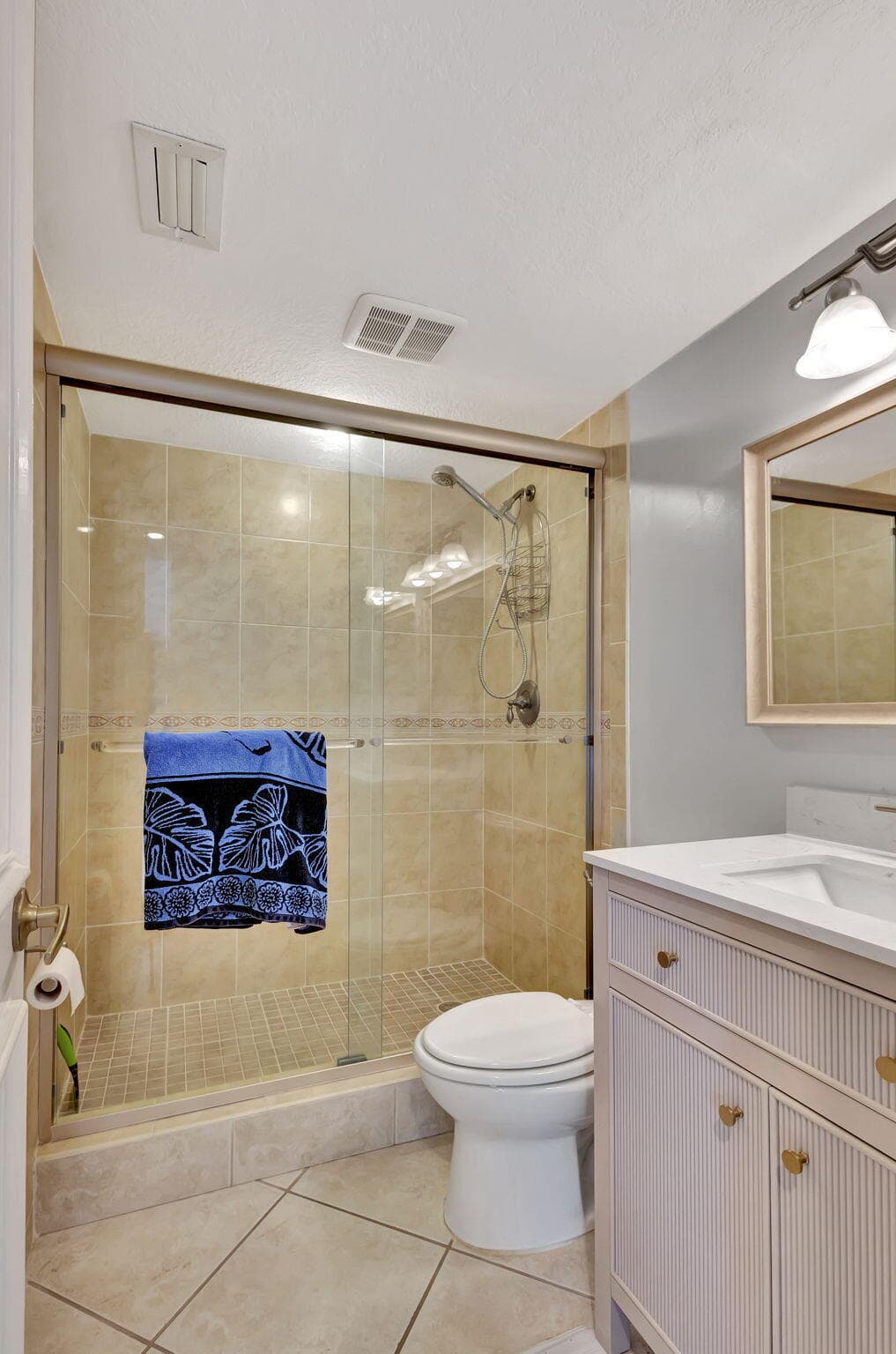 1060 Lake Shore Drive Apt 204, Lake Park, FL 33403 — photo 18 of 42