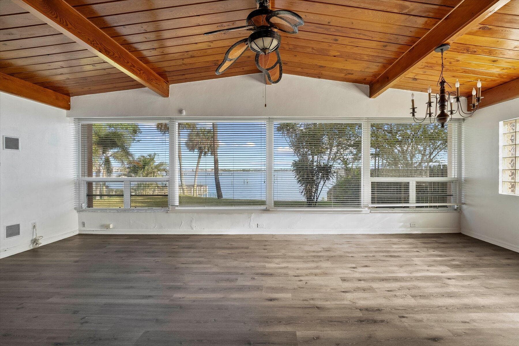 101 S Colorado Avenue, Stuart, FL 34994 — photo 6 of 17