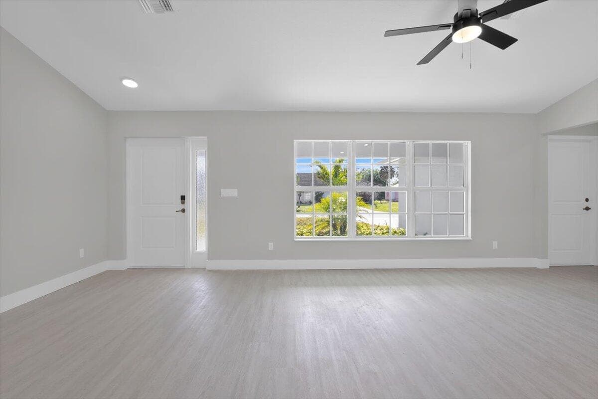 3393 NW 38th Avenue, Okeechobee, FL 34972 — photo 16 of 42