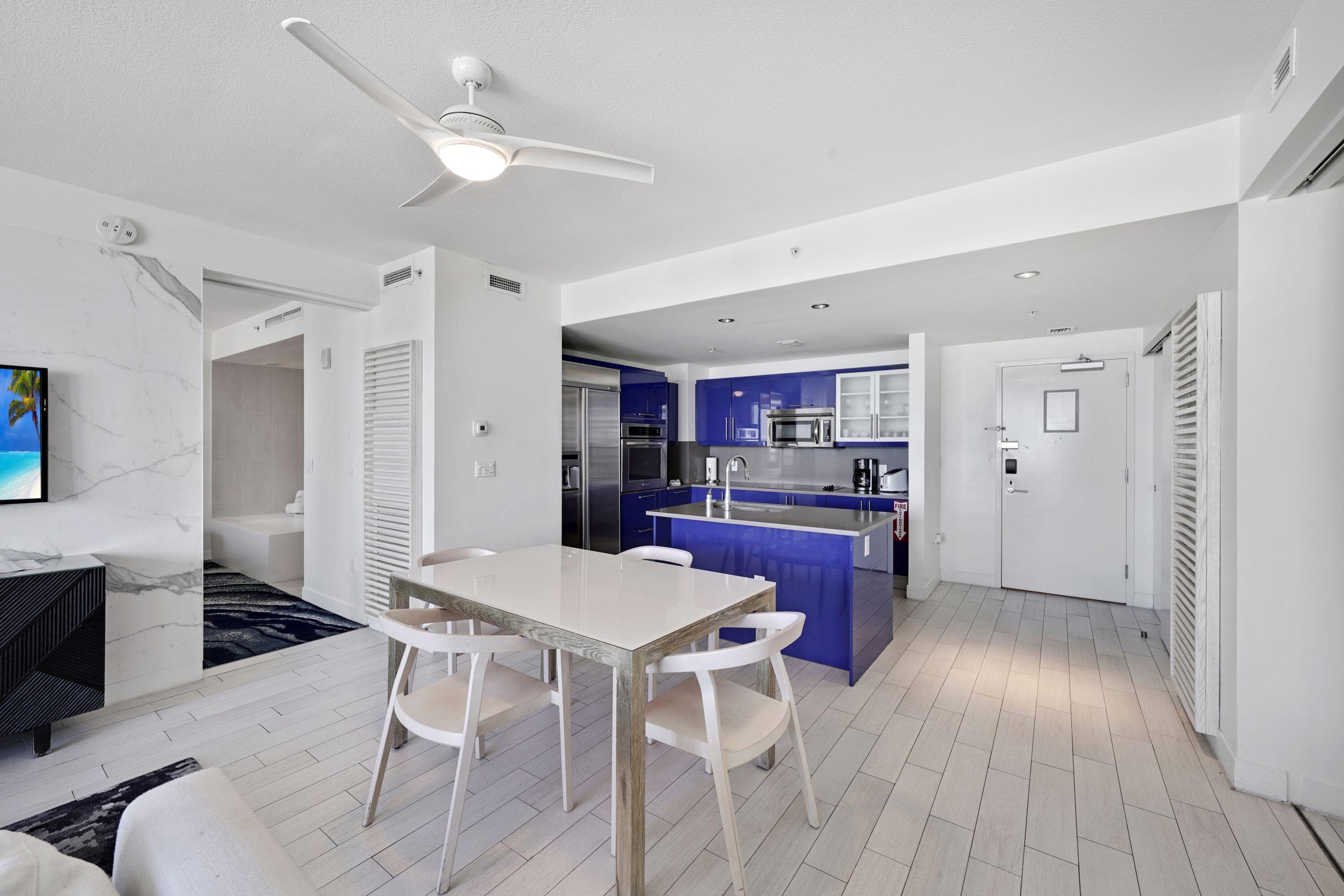 3101 Bayshore Drive, Fort Lauderdale, FL 33304 — photo 9 of 31