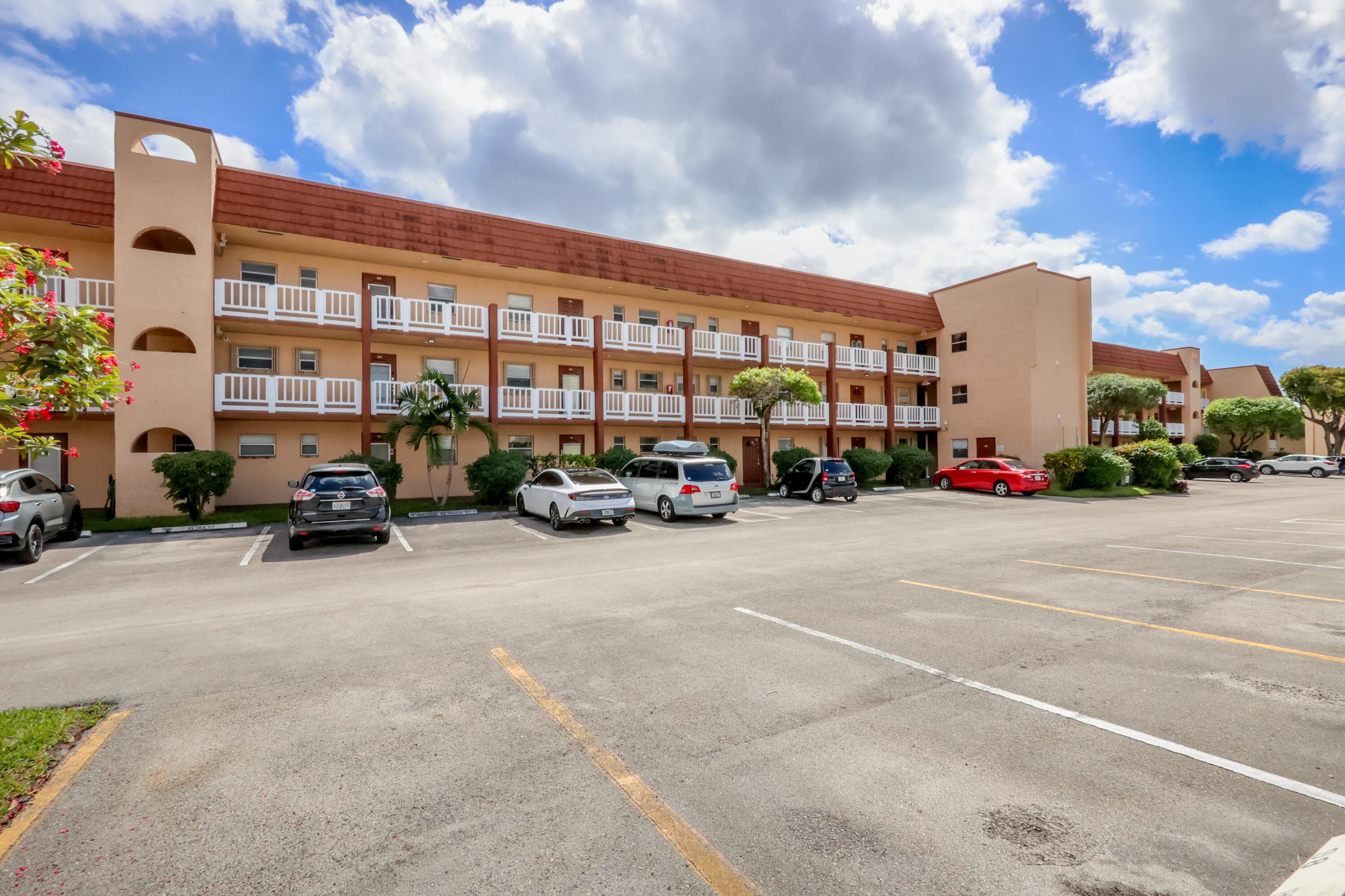 9350 Sunrise Lakes Boulevard 205, Sunrise, FL 33322 — photo 28 of 29