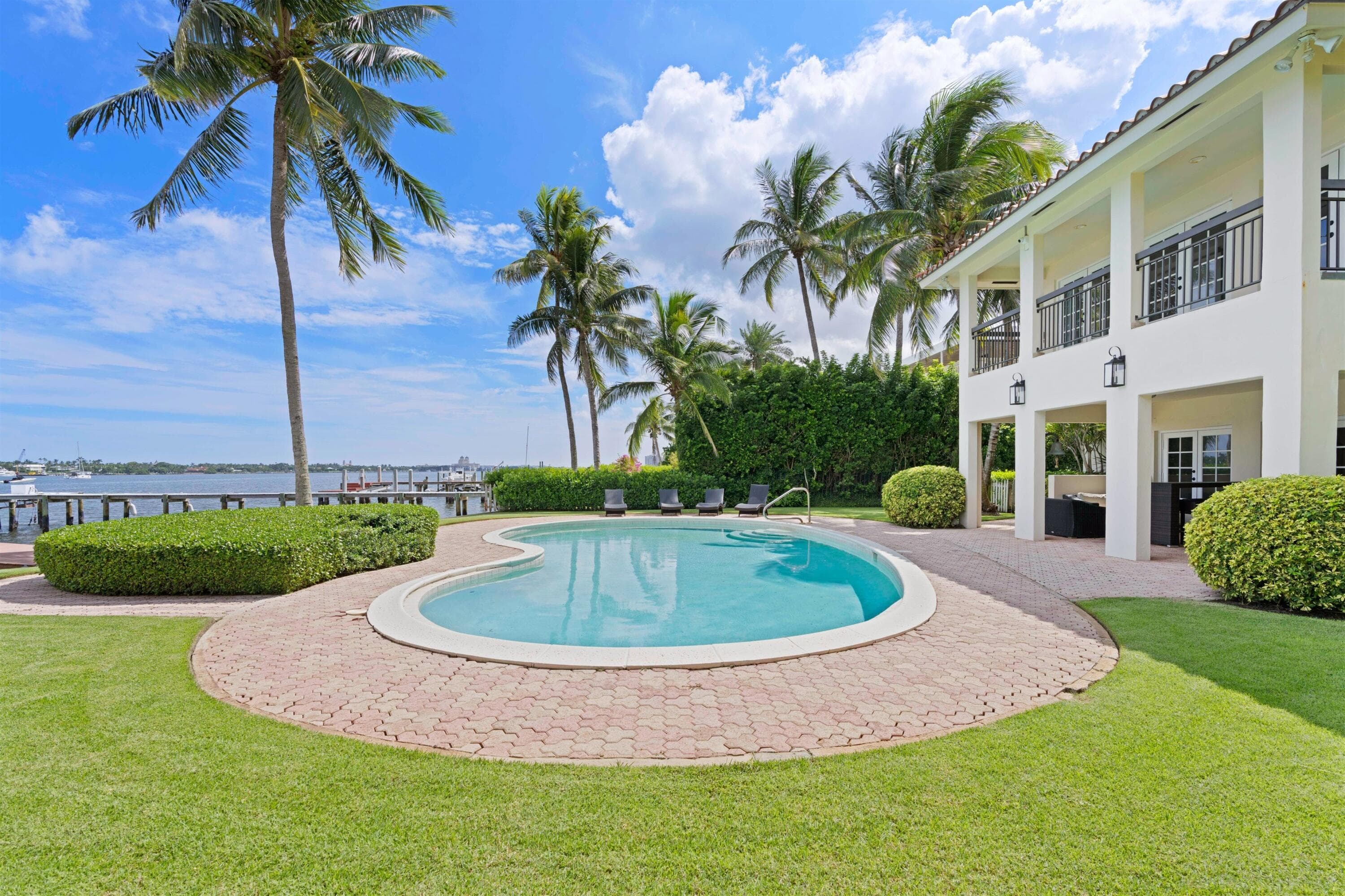 3304 N Flagler Drive, West Palm Beach, FL 33407 — photo 3 of 49