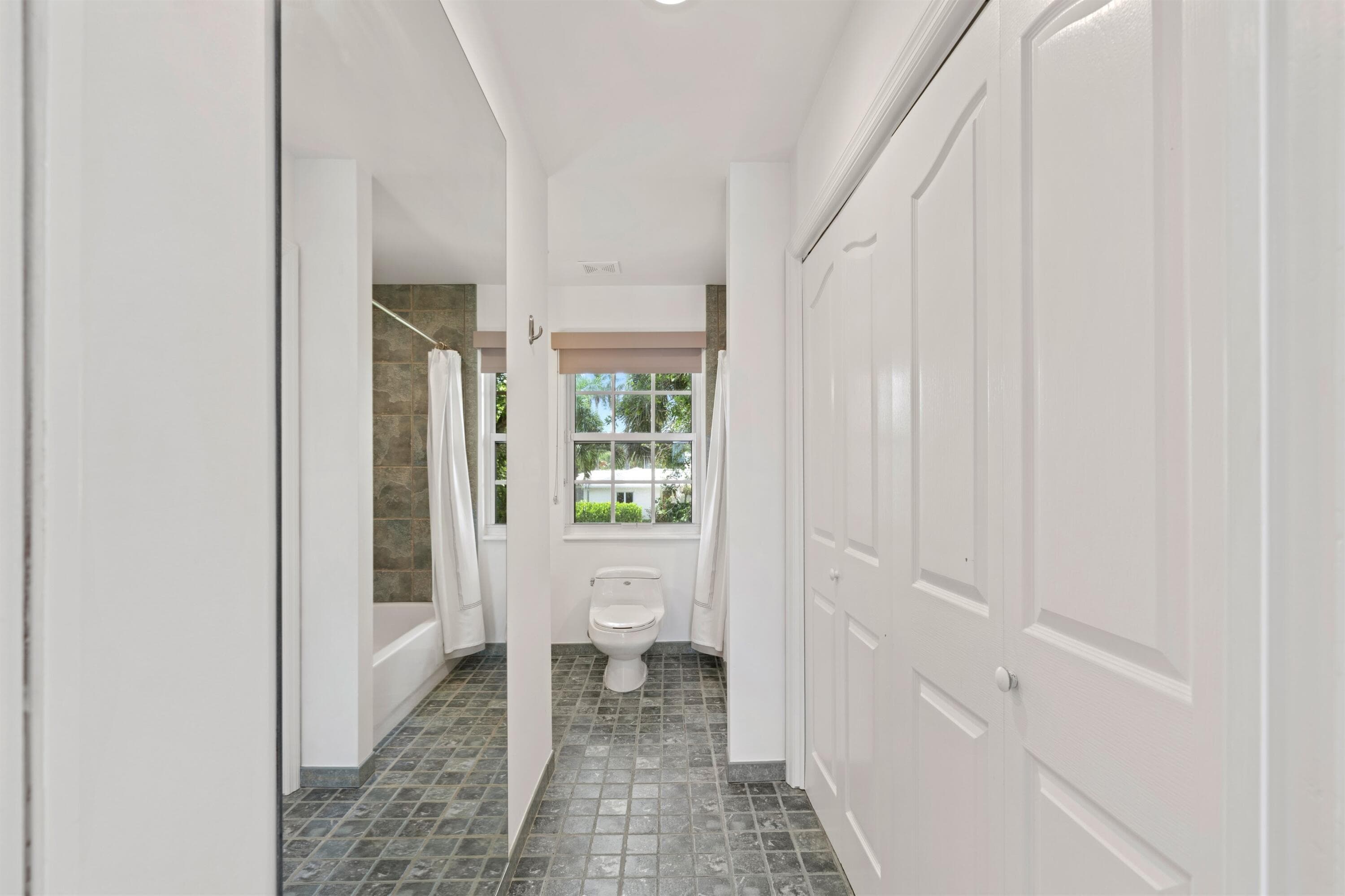 3304 N Flagler Drive, West Palm Beach, FL 33407 — photo 44 of 49