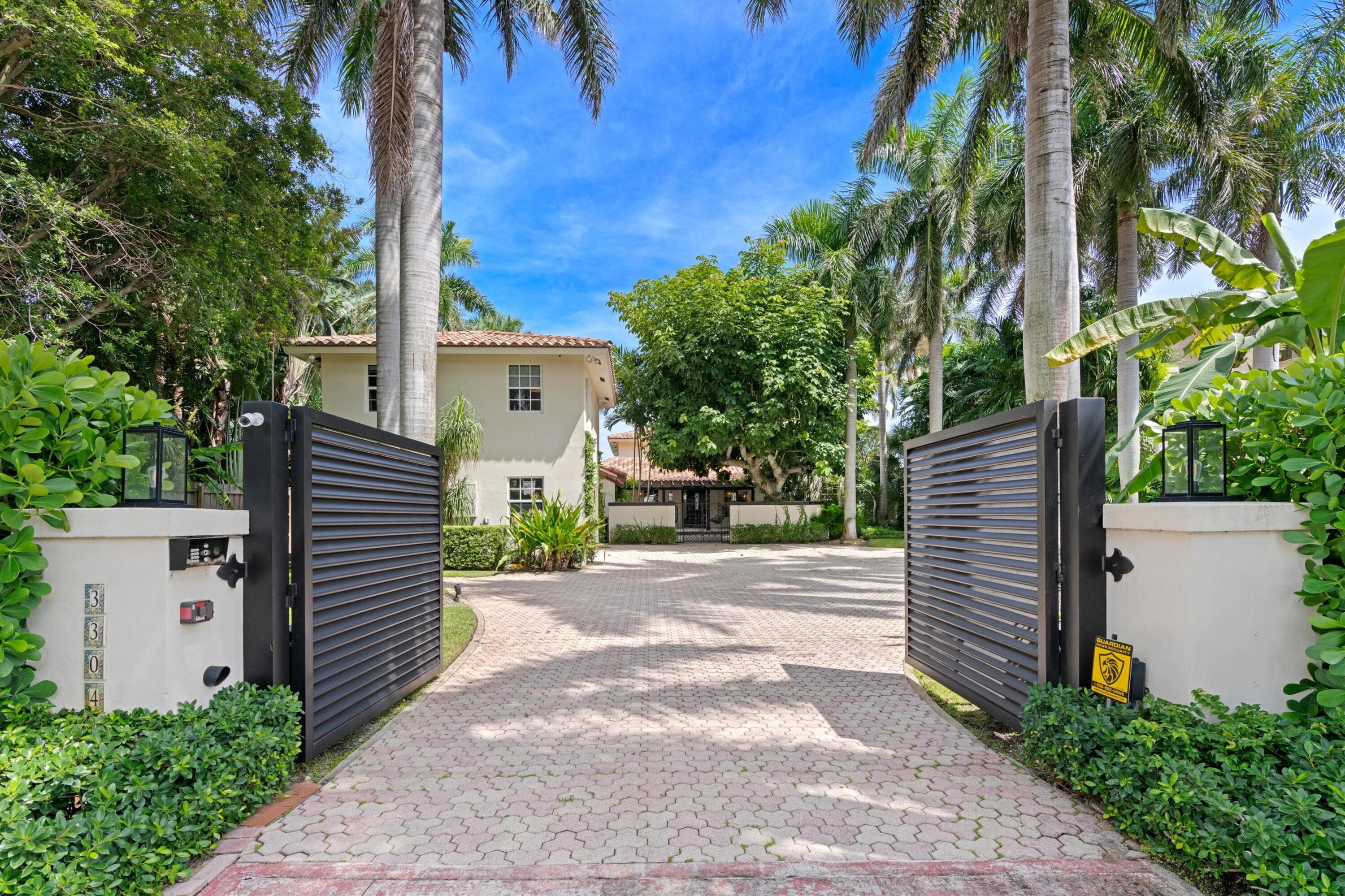 3304 N Flagler Drive, West Palm Beach, FL 33407 — photo 10 of 49